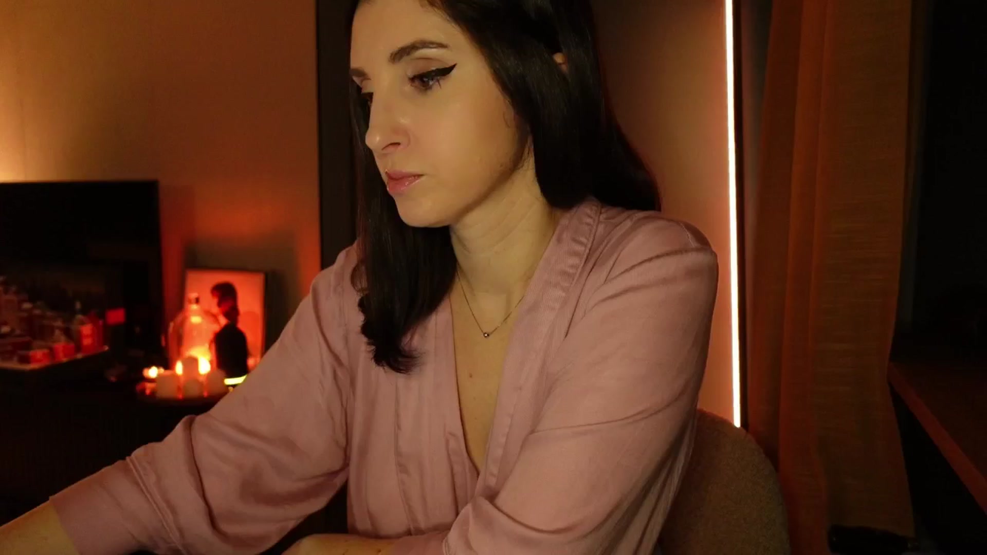 Gallery image thumbnail from Maddie's myfreecams stream on, 12/02/2024, 02:27 image 7 of 20