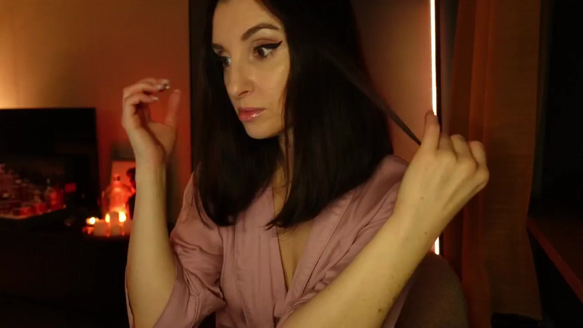 Gallery image thumbnail from Maddie's myfreecams stream on, 12/02/2024, 02:27 image 5 of 20