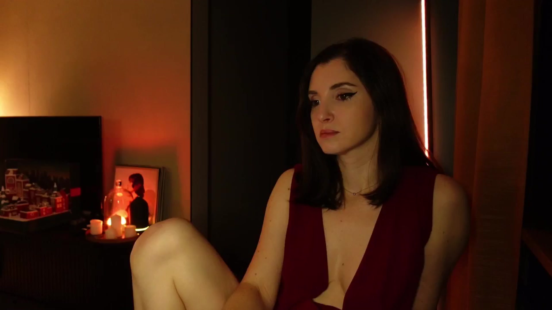 Gallery image thumbnail from Maddie's myfreecams stream on, 12/04/2024, 02:30 image 3 of 20