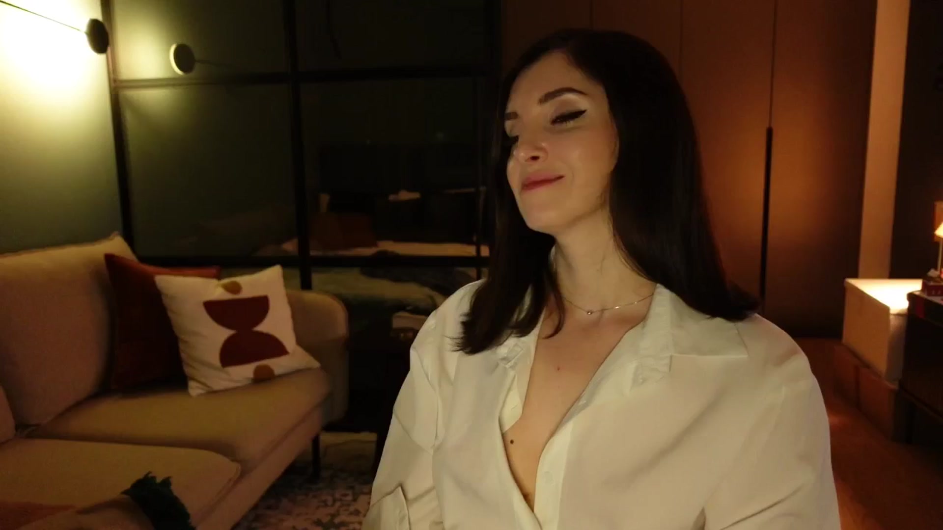 Gallery image thumbnail from Maddie's myfreecams stream on, 12/10/2024, 01:47 image 10 of 20