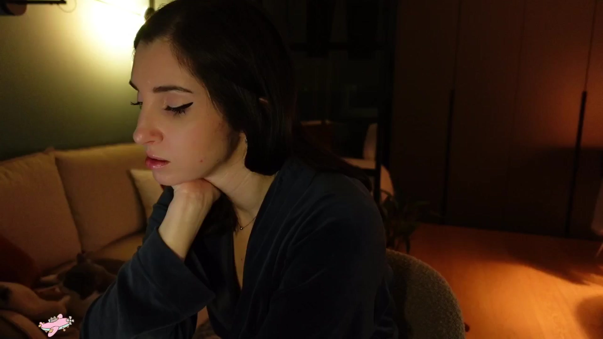 Gallery image thumbnail from Maddie's myfreecams stream on, 12/17/2024, 01:52 image 18 of 20