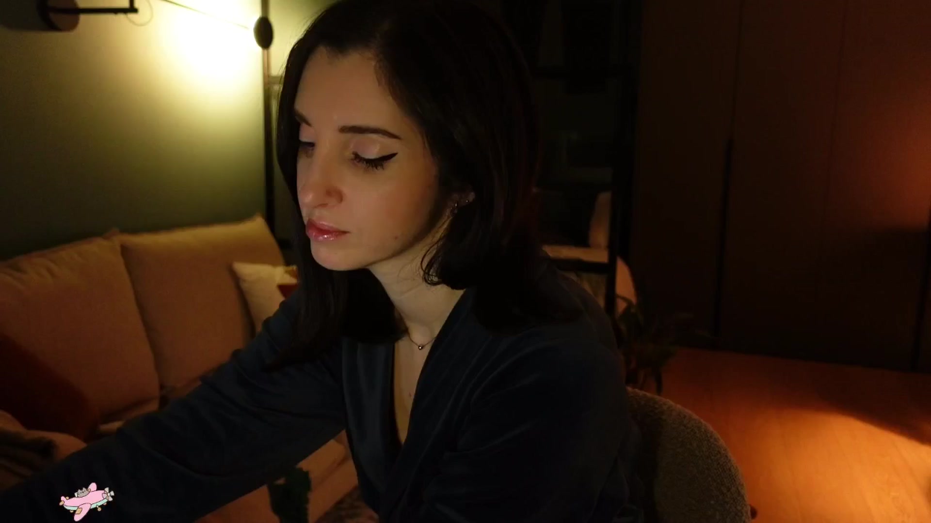 Gallery image thumbnail from Maddie's myfreecams stream on, 12/17/2024, 01:52 image 19 of 20