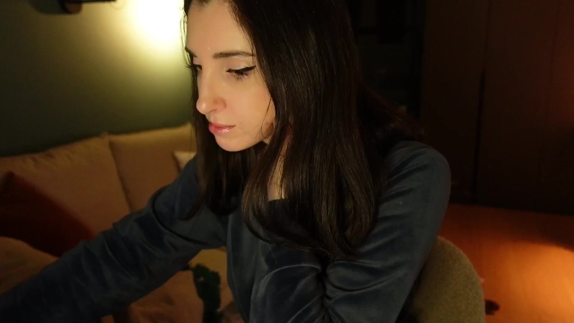 Gallery image thumbnail from Maddie's myfreecams stream on, 12/17/2024, 01:52 image 2 of 20