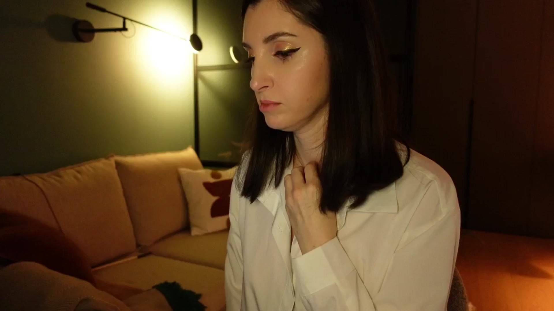Gallery image thumbnail from Maddie's myfreecams stream on, 12/19/2024, 01:36 image 2 of 20