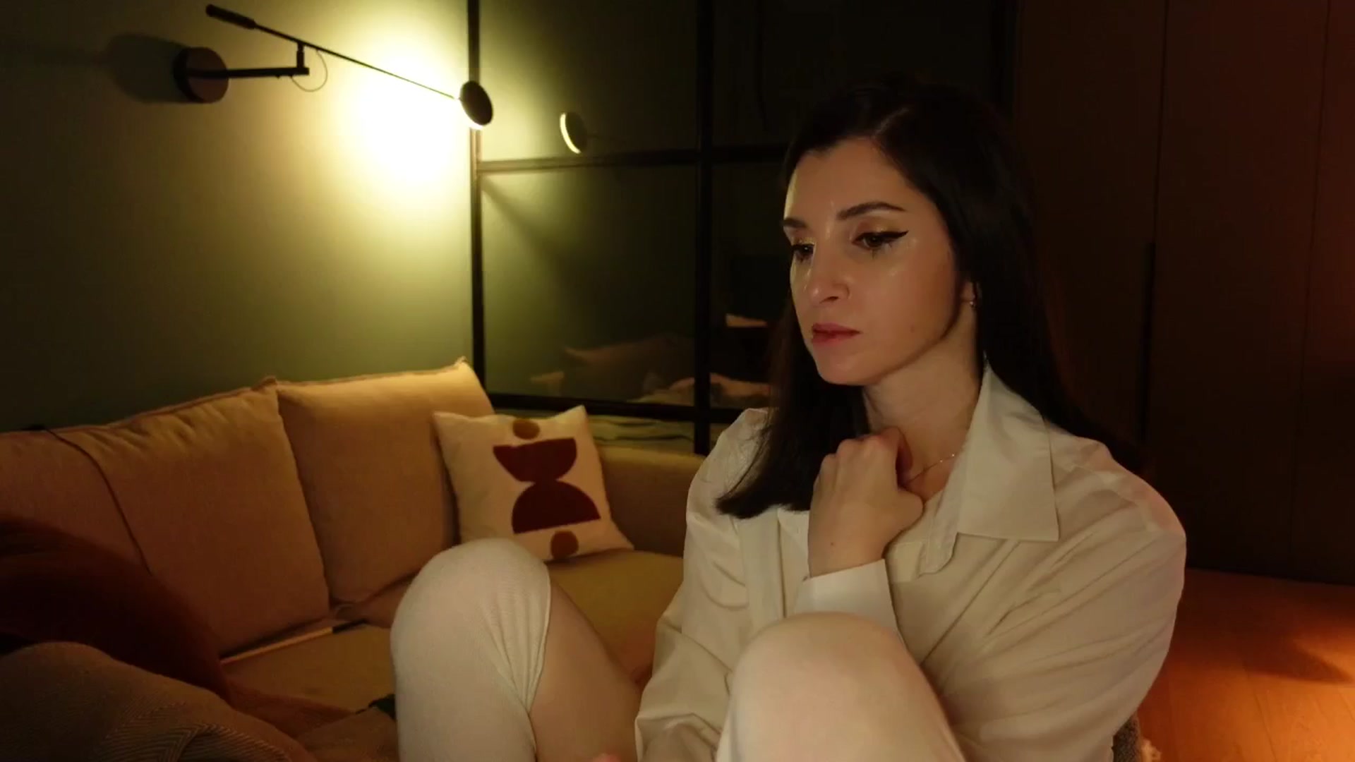 Gallery image thumbnail from Maddie's myfreecams stream on, 12/19/2024, 01:36 image 18 of 20