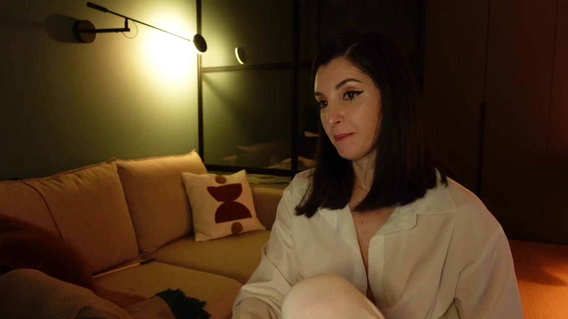 Gallery image thumbnail from Maddie's myfreecams stream on, 12/19/2024, 01:36 image 7 of 20