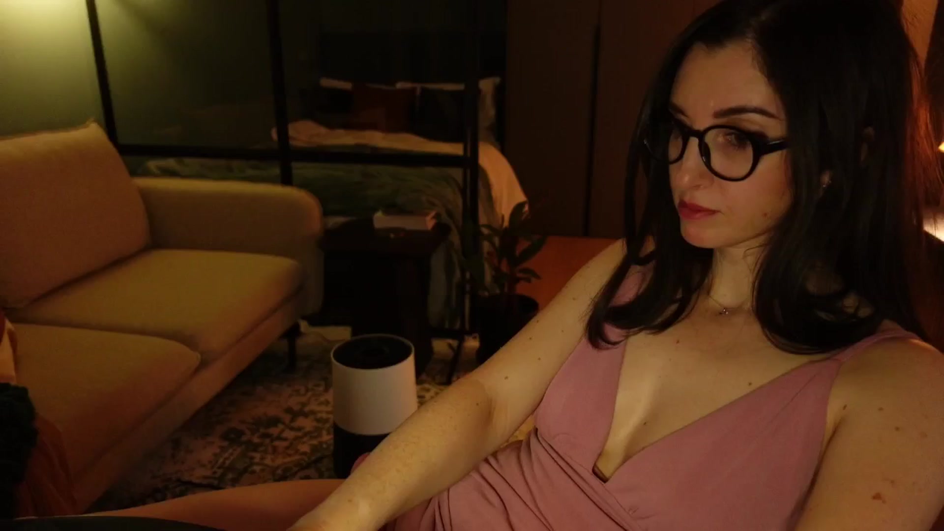 Gallery image thumbnail from Maddie's myfreecams stream on, 12/20/2024, 22:07 image 15 of 20