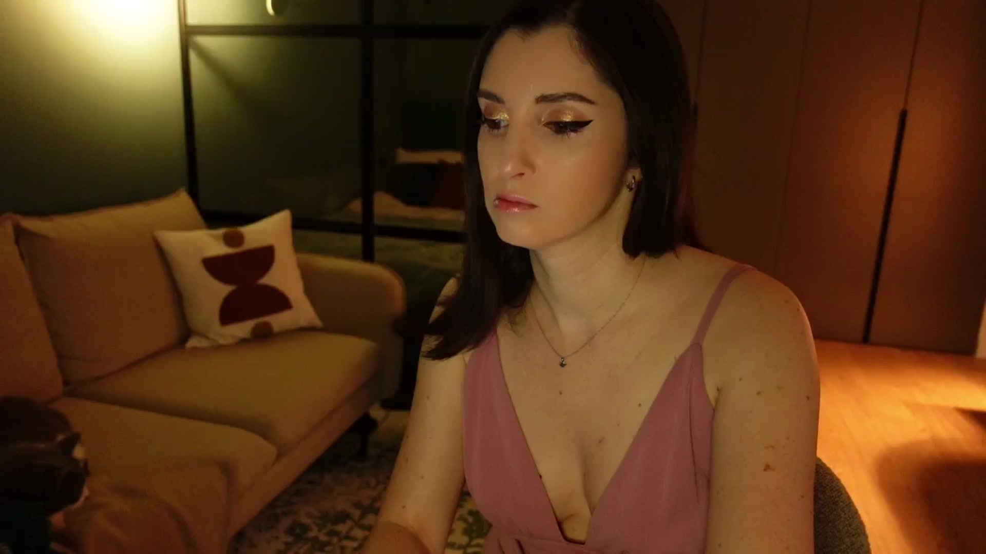 Gallery image thumbnail from Maddie's myfreecams stream on, 12/30/2024, 23:34 image 6 of 20
