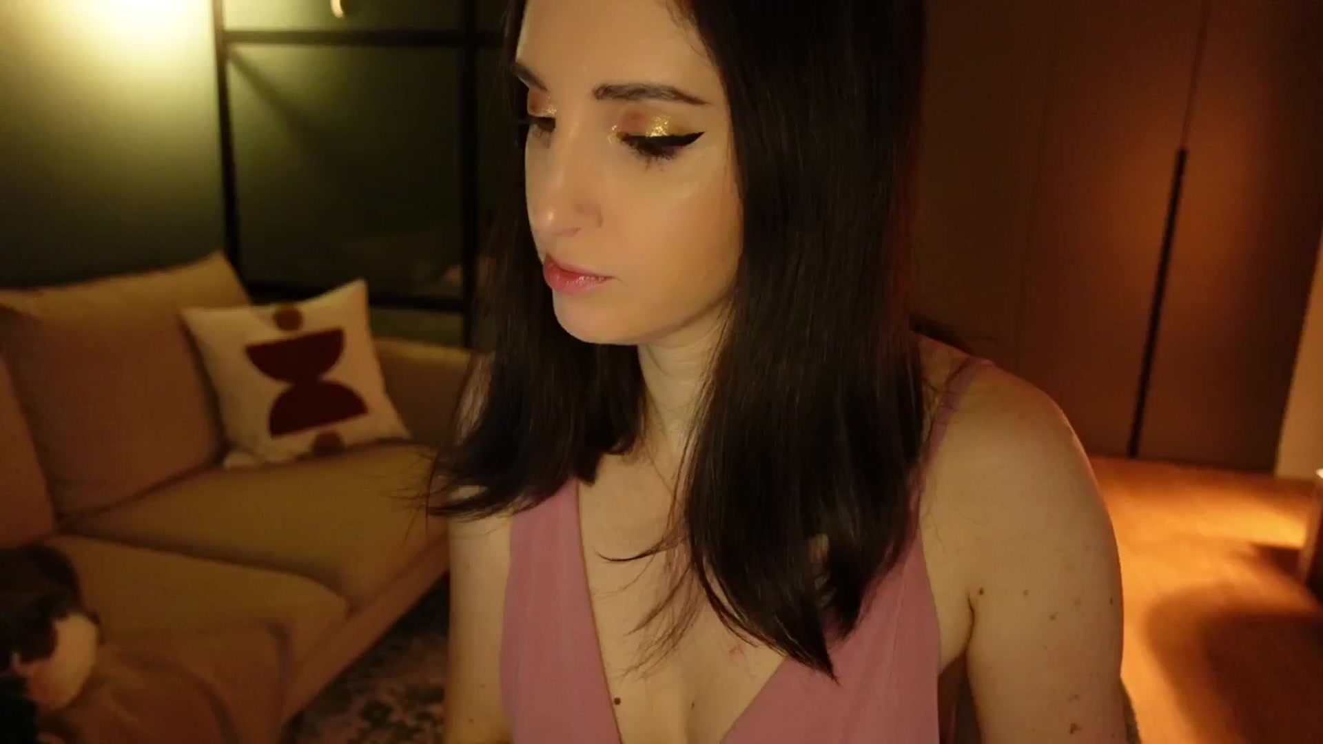 Gallery image thumbnail from Maddie's myfreecams stream on, 12/30/2024, 23:34 image 11 of 20