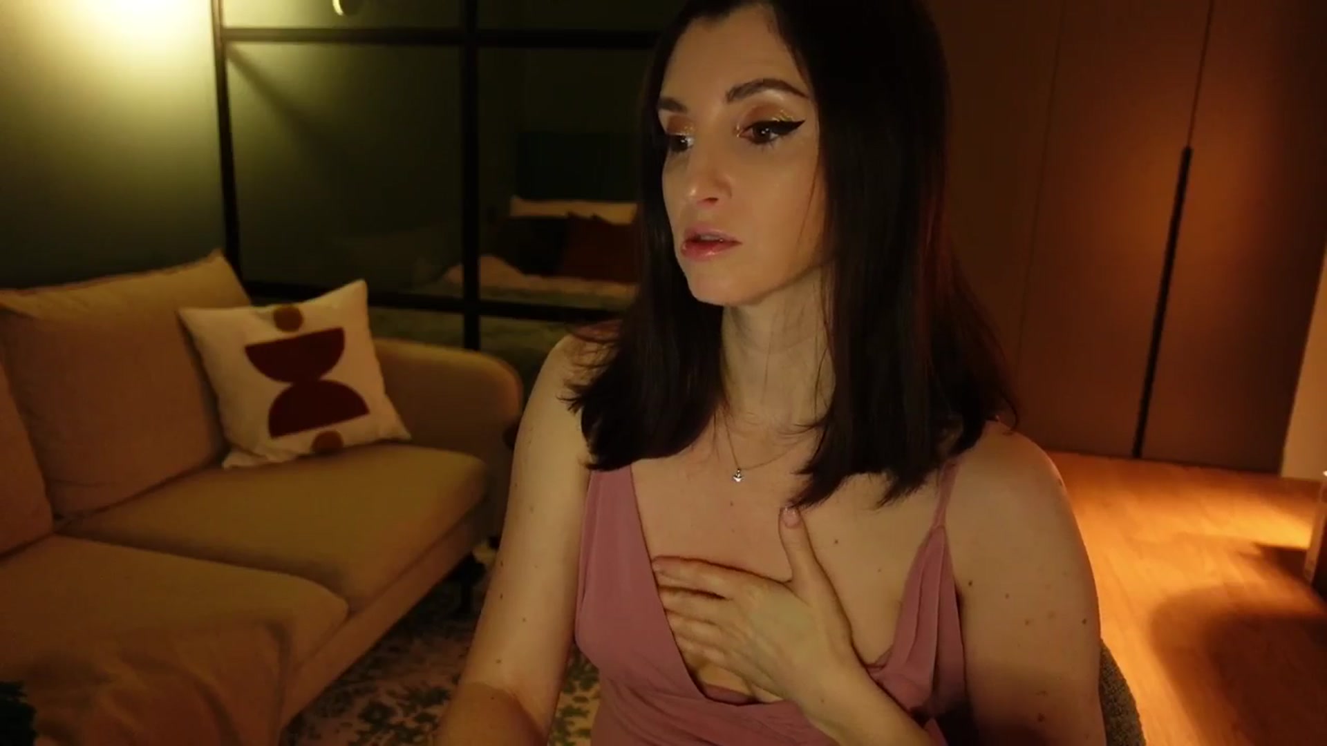 Gallery image thumbnail from Maddie's myfreecams stream on, 12/30/2024, 23:34 image 17 of 20
