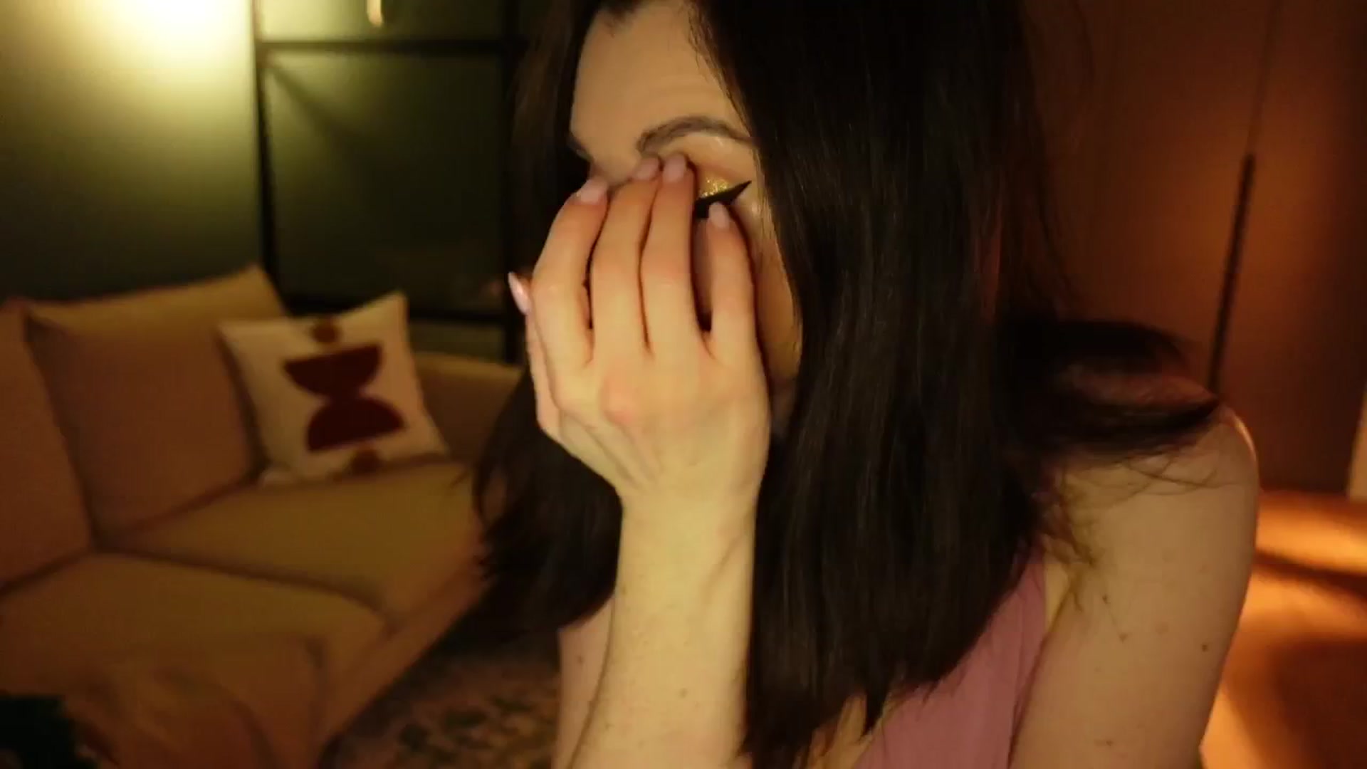 Gallery image thumbnail from Maddie's myfreecams stream on, 12/30/2024, 23:34 image 2 of 20