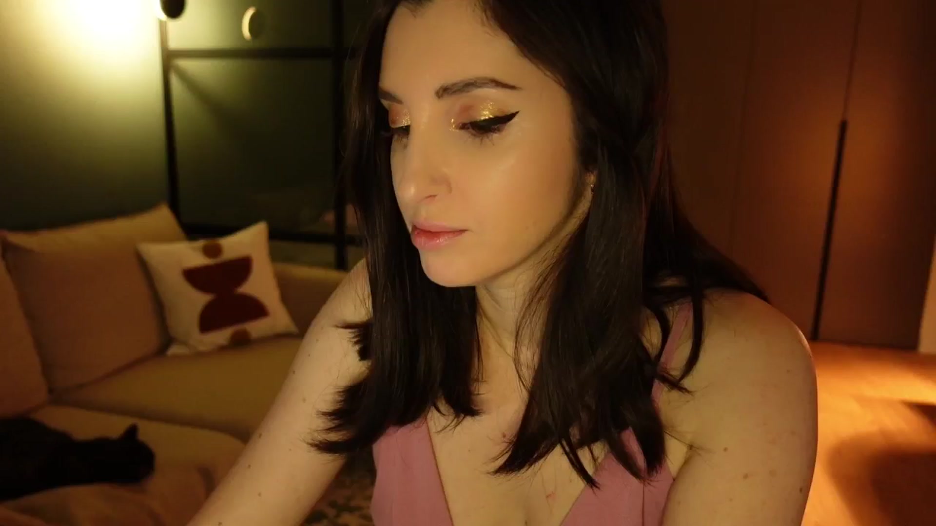 Gallery image thumbnail from Maddie's myfreecams stream on, 12/31/2024, 01:52 image 9 of 20