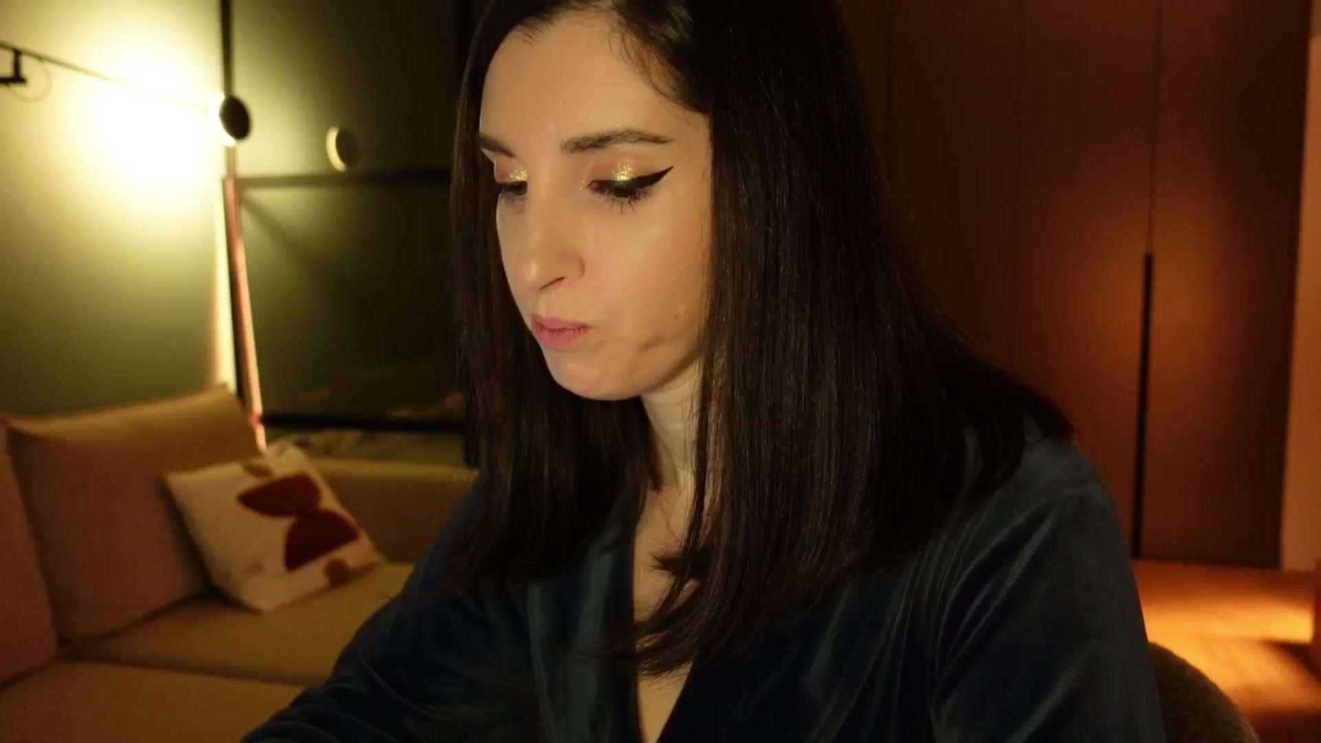 Gallery image thumbnail from Maddie's myfreecams stream on, 01/04/2025, 01:56 image 1 of 20