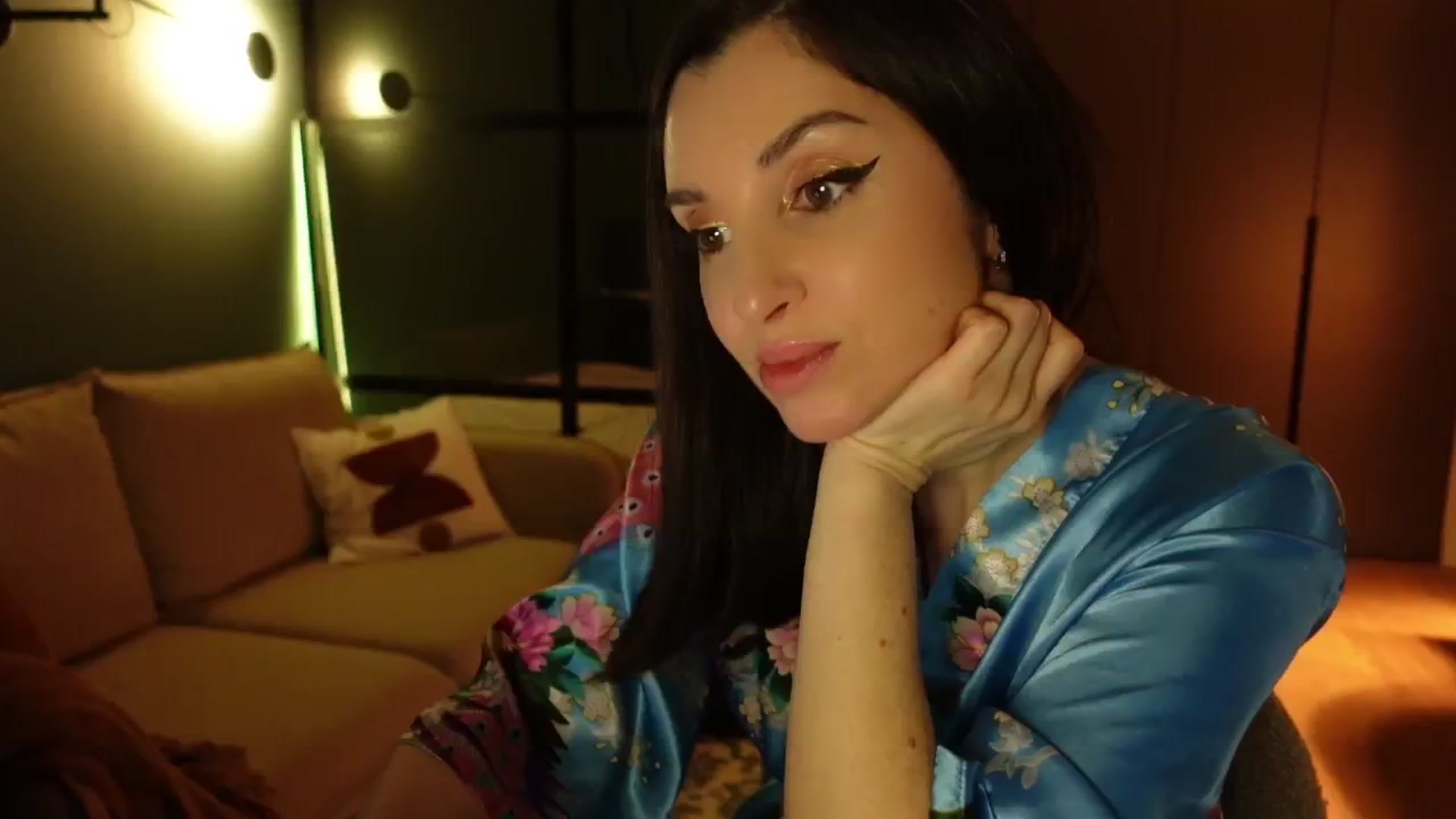 Gallery image thumbnail from Maddie's myfreecams stream on, 01/07/2025, 01:31 image 8 of 20