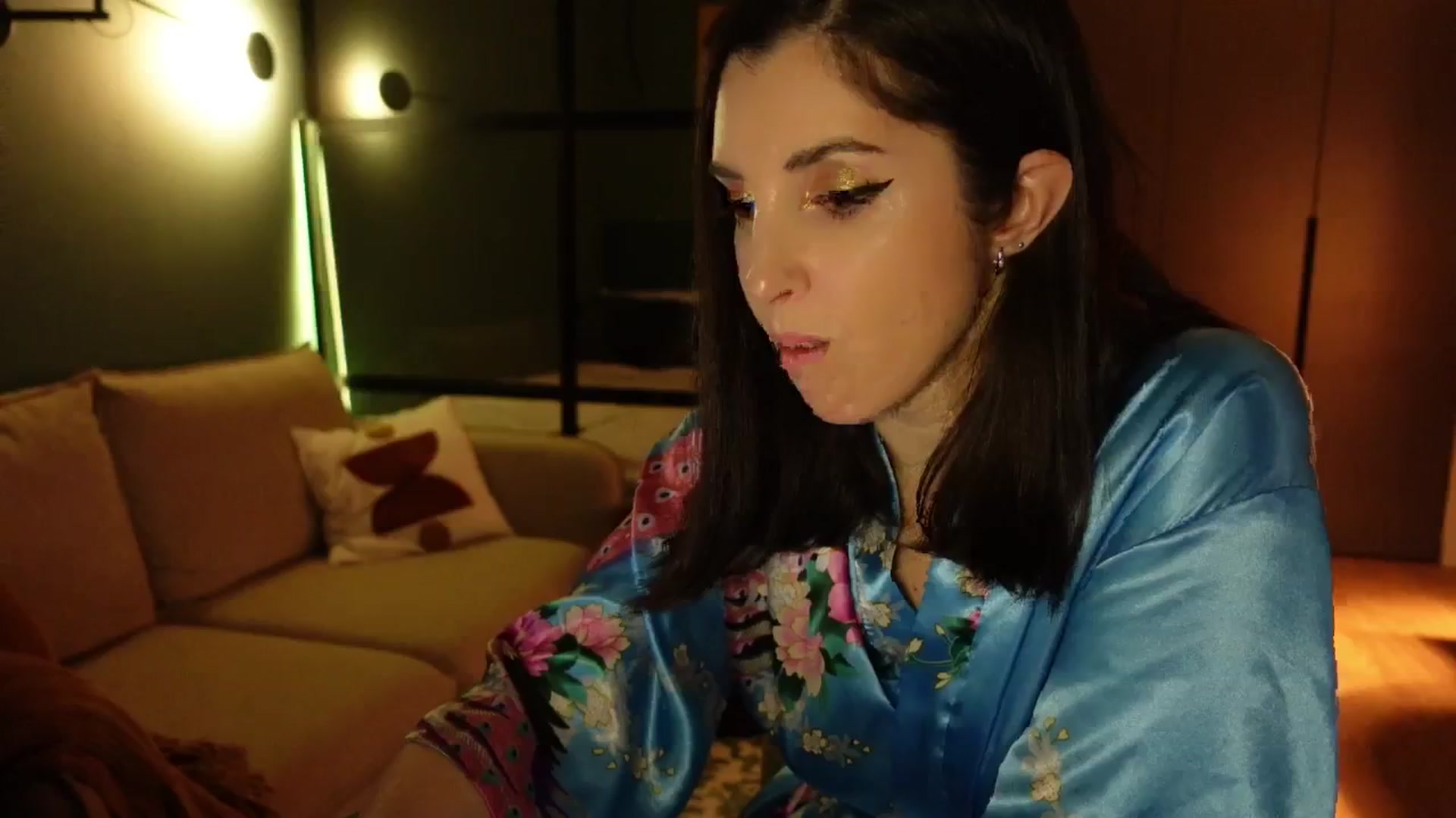 Gallery image thumbnail from Maddie's myfreecams stream on, 01/07/2025, 01:31 image 19 of 20