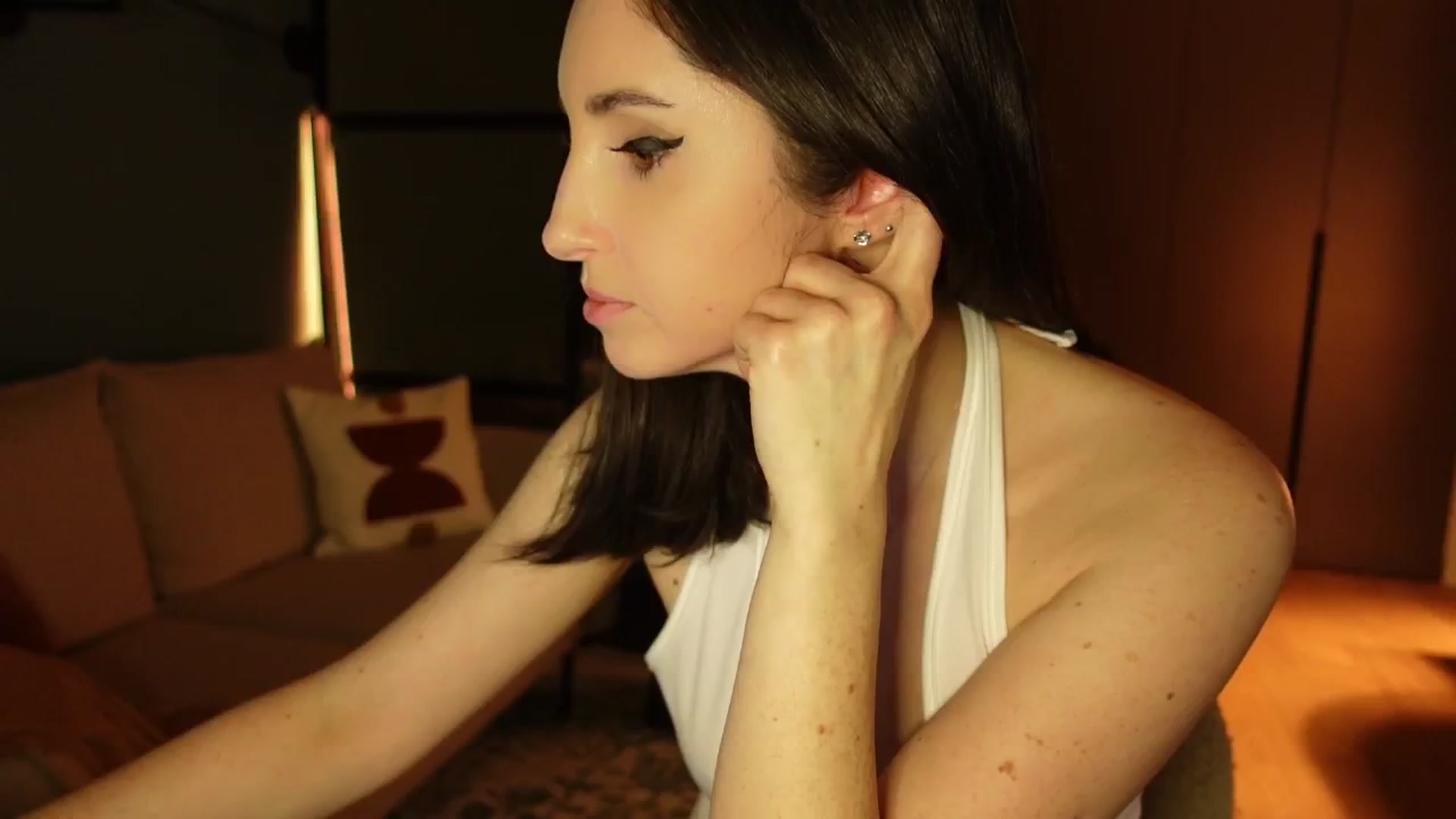 Gallery image thumbnail from Maddie's myfreecams stream on, 01/08/2025, 01:35 image 11 of 20