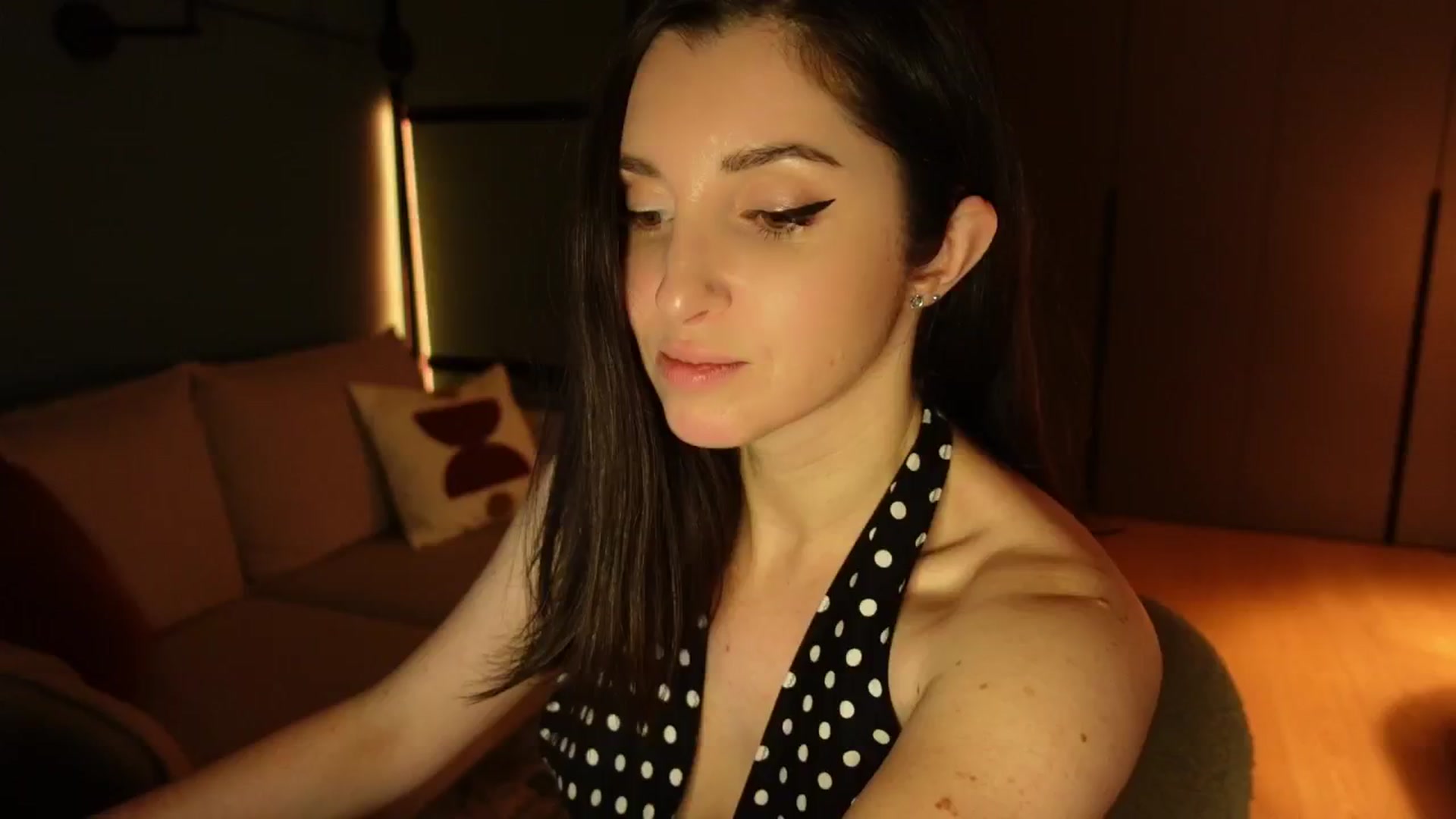 Gallery image thumbnail from Maddie's myfreecams stream on, 01/10/2025, 18:04 image 17 of 20