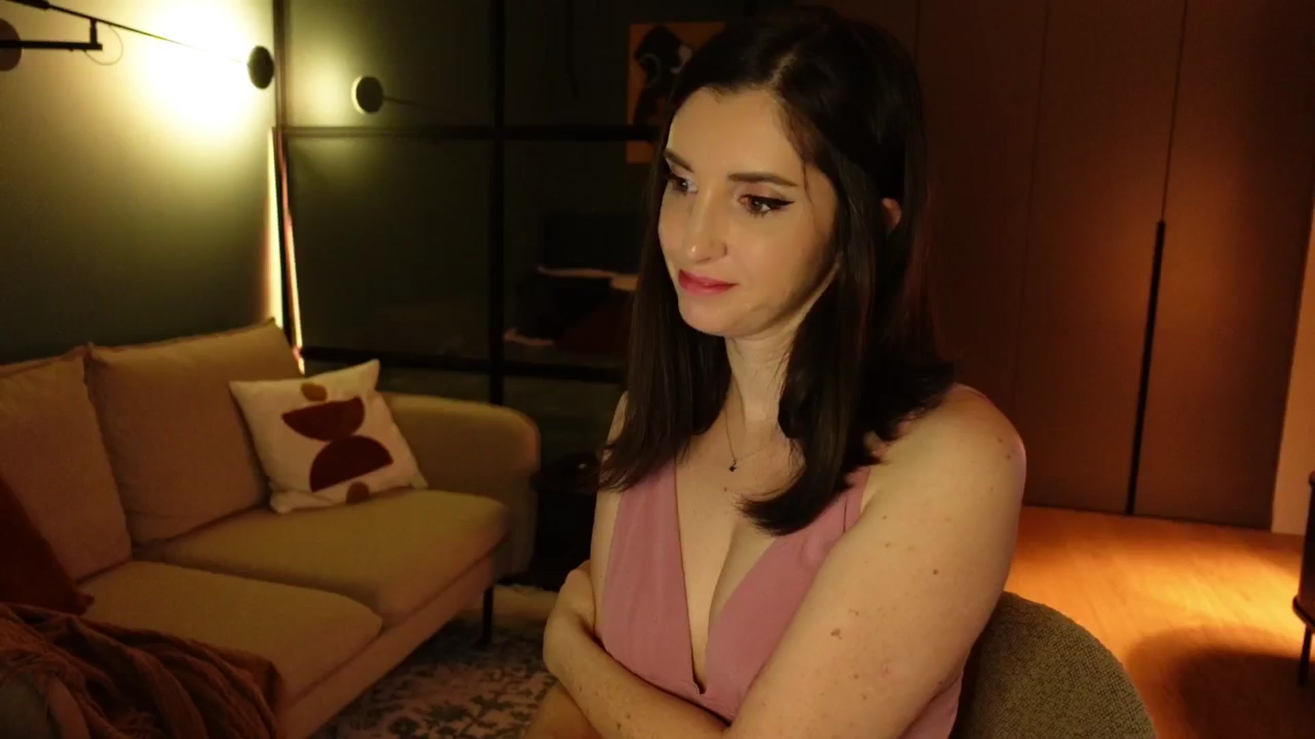 Gallery image thumbnail from Maddie's myfreecams stream on, 01/13/2025, 23:26 image 5 of 20