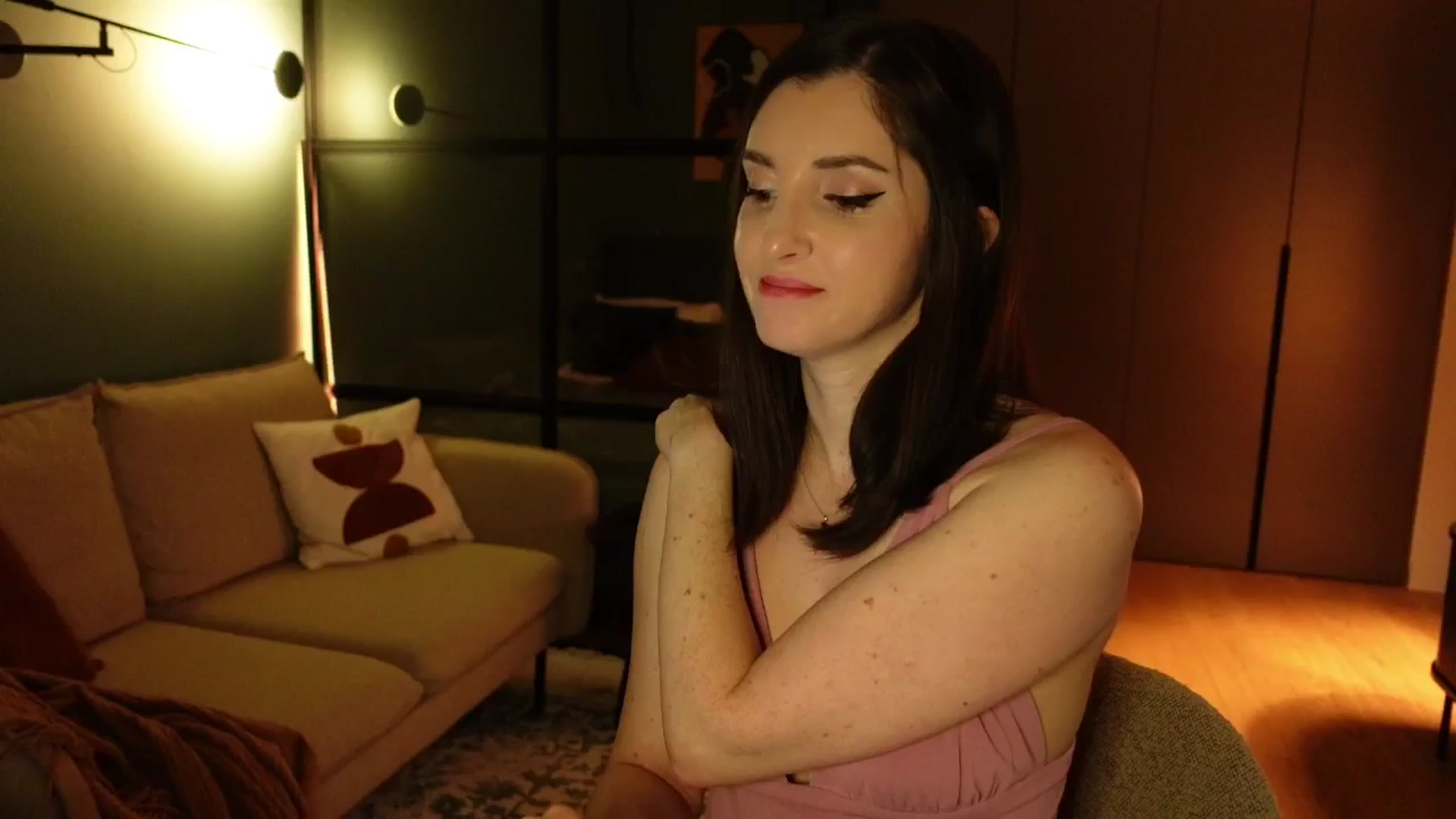 Gallery image thumbnail from Maddie's myfreecams stream on, 01/13/2025, 23:26 image 7 of 20