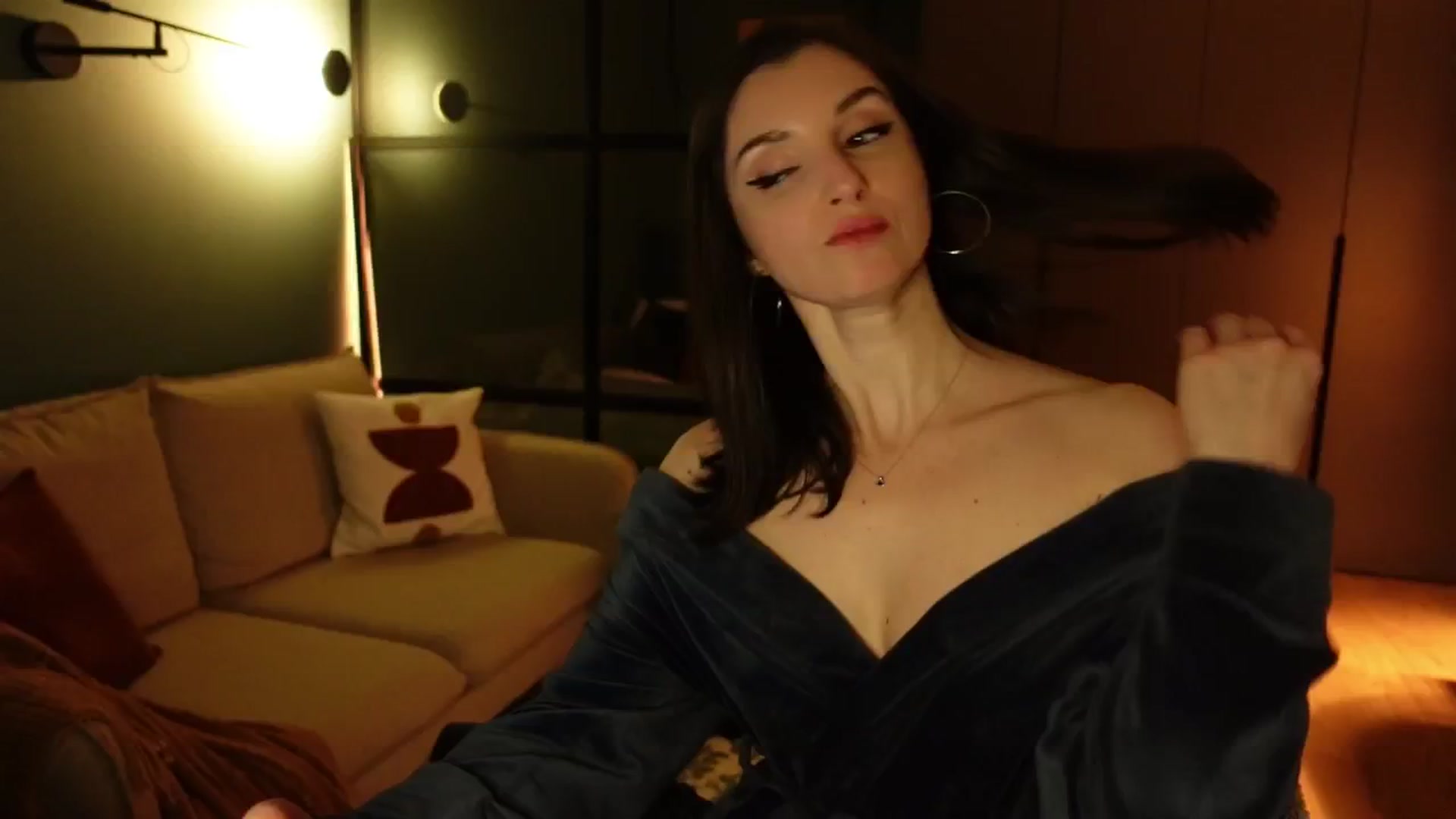 Gallery image thumbnail from Maddie's myfreecams stream on, 01/15/2025, 24:44 image 18 of 20