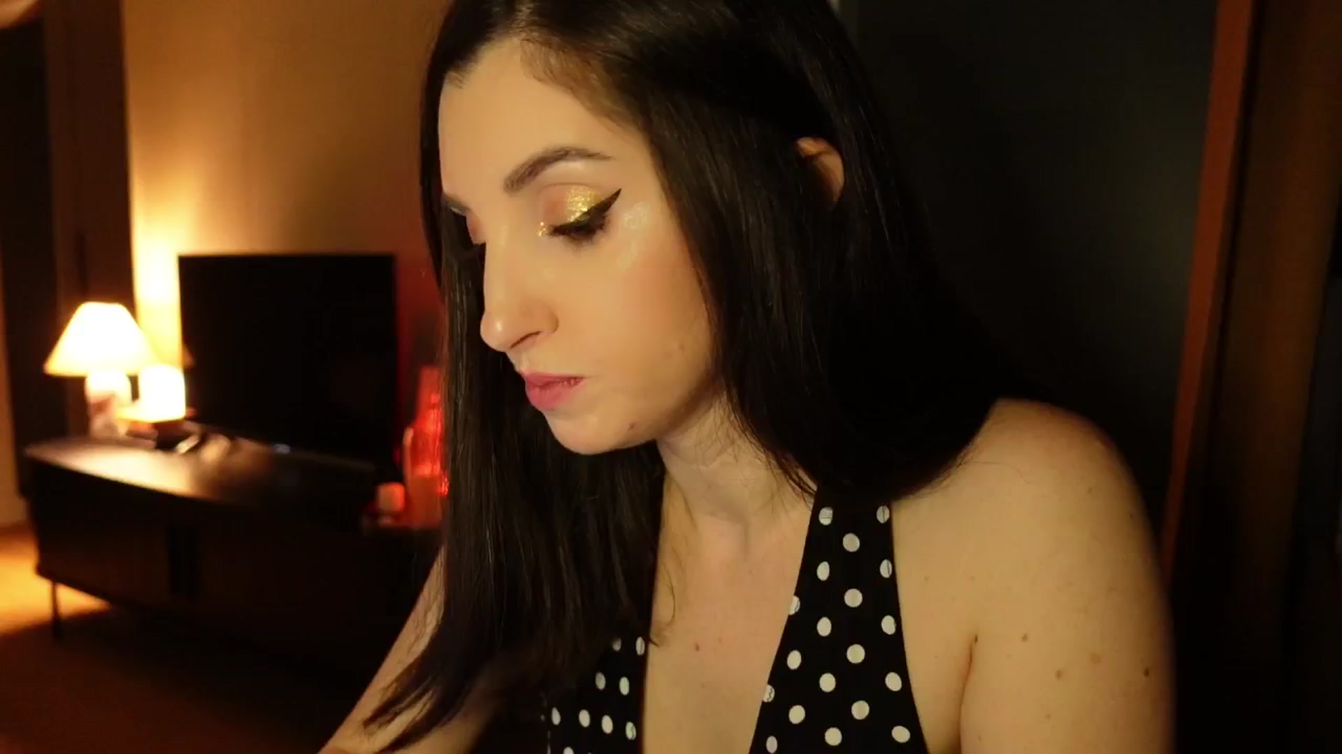 Gallery image thumbnail from Maddie's myfreecams stream on, 01/28/2025, 22:09 image 4 of 20