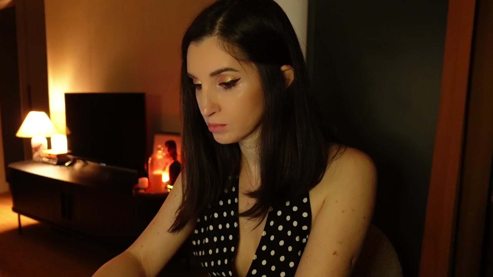 Gallery image thumbnail from Maddie's myfreecams stream on, 01/28/2025, 23:18 image 16 of 20