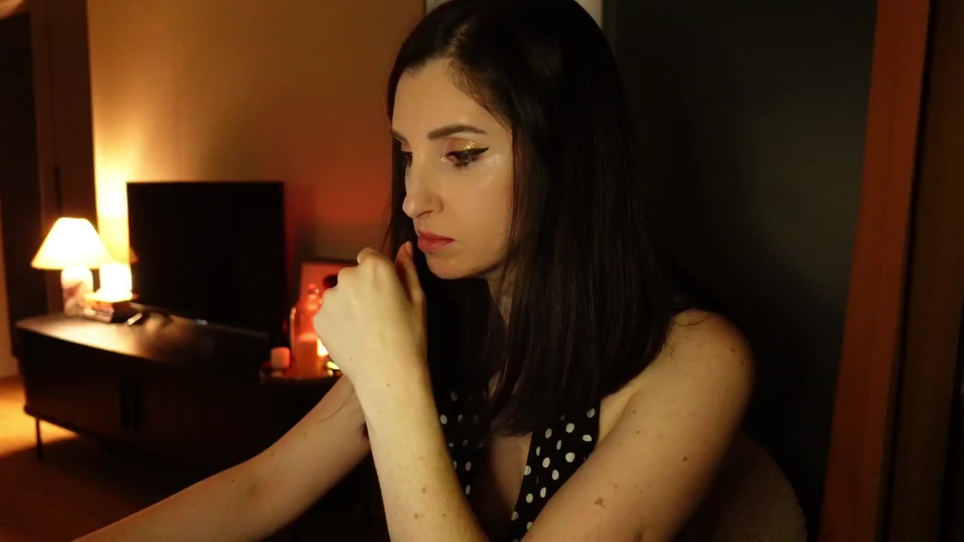 Gallery image thumbnail from Maddie's myfreecams stream on, 01/29/2025, 24:02 image 14 of 20