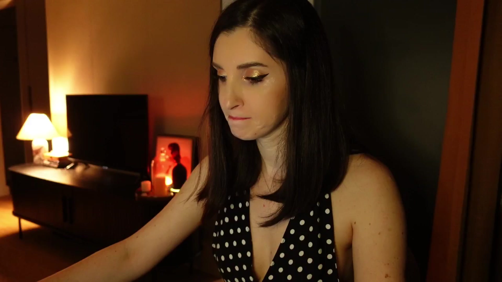 Gallery image thumbnail from Maddie's myfreecams stream on, 01/29/2025, 24:02 image 12 of 20