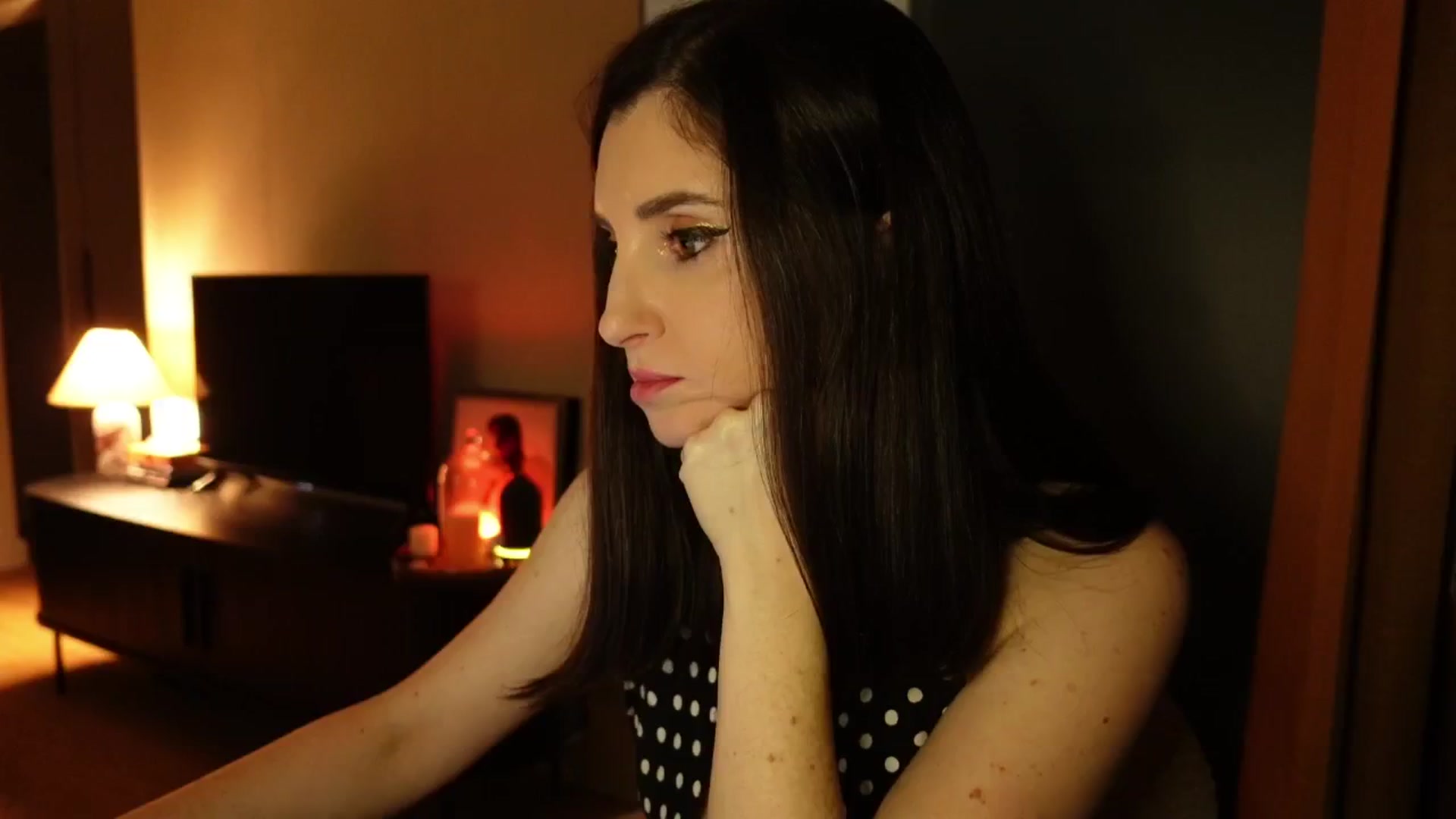 Gallery image thumbnail from Maddie's myfreecams stream on, 01/29/2025, 24:32 image 5 of 20