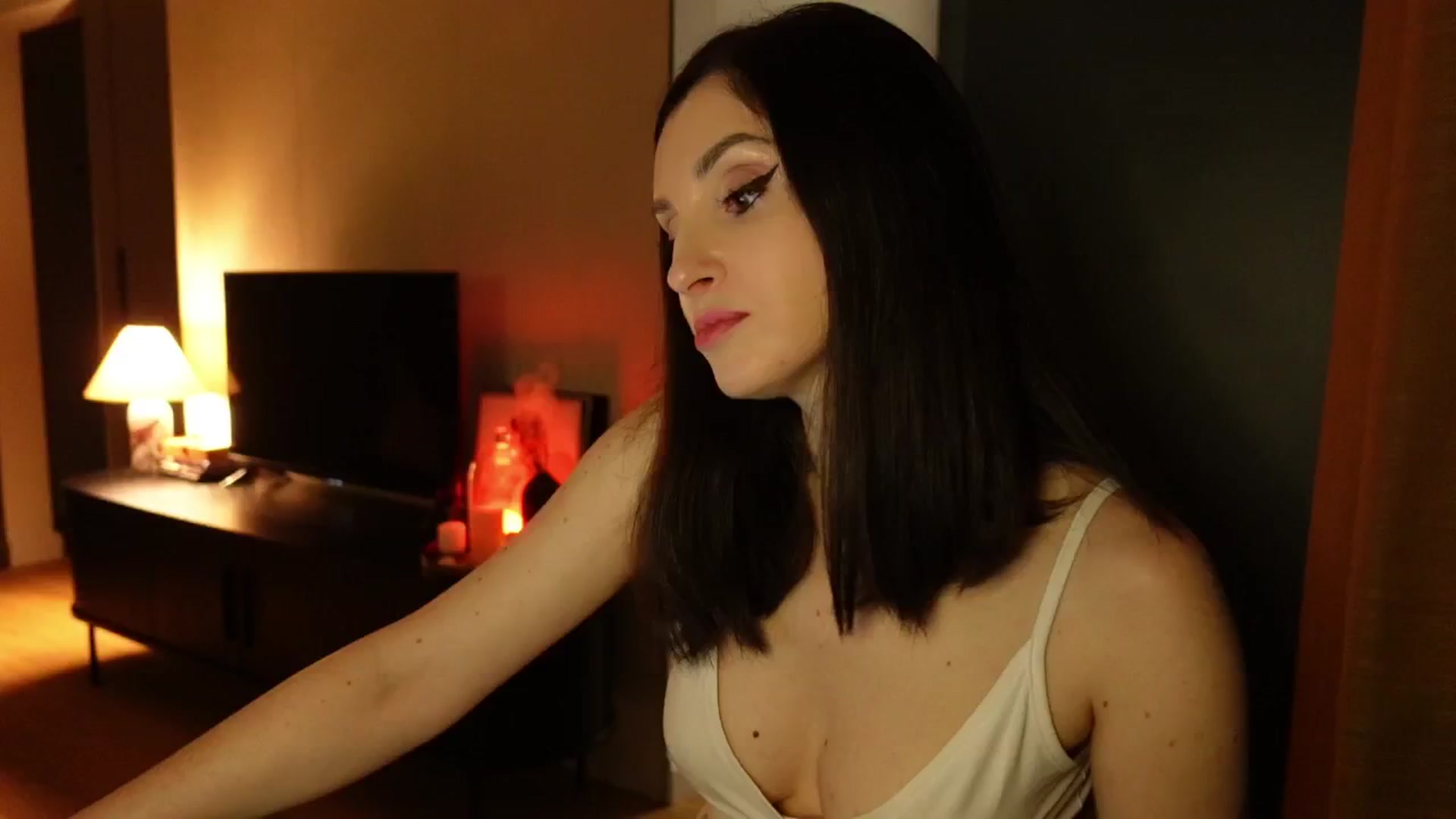 Gallery image thumbnail from Maddie's myfreecams stream on, 01/29/2025, 20:17 image 9 of 20