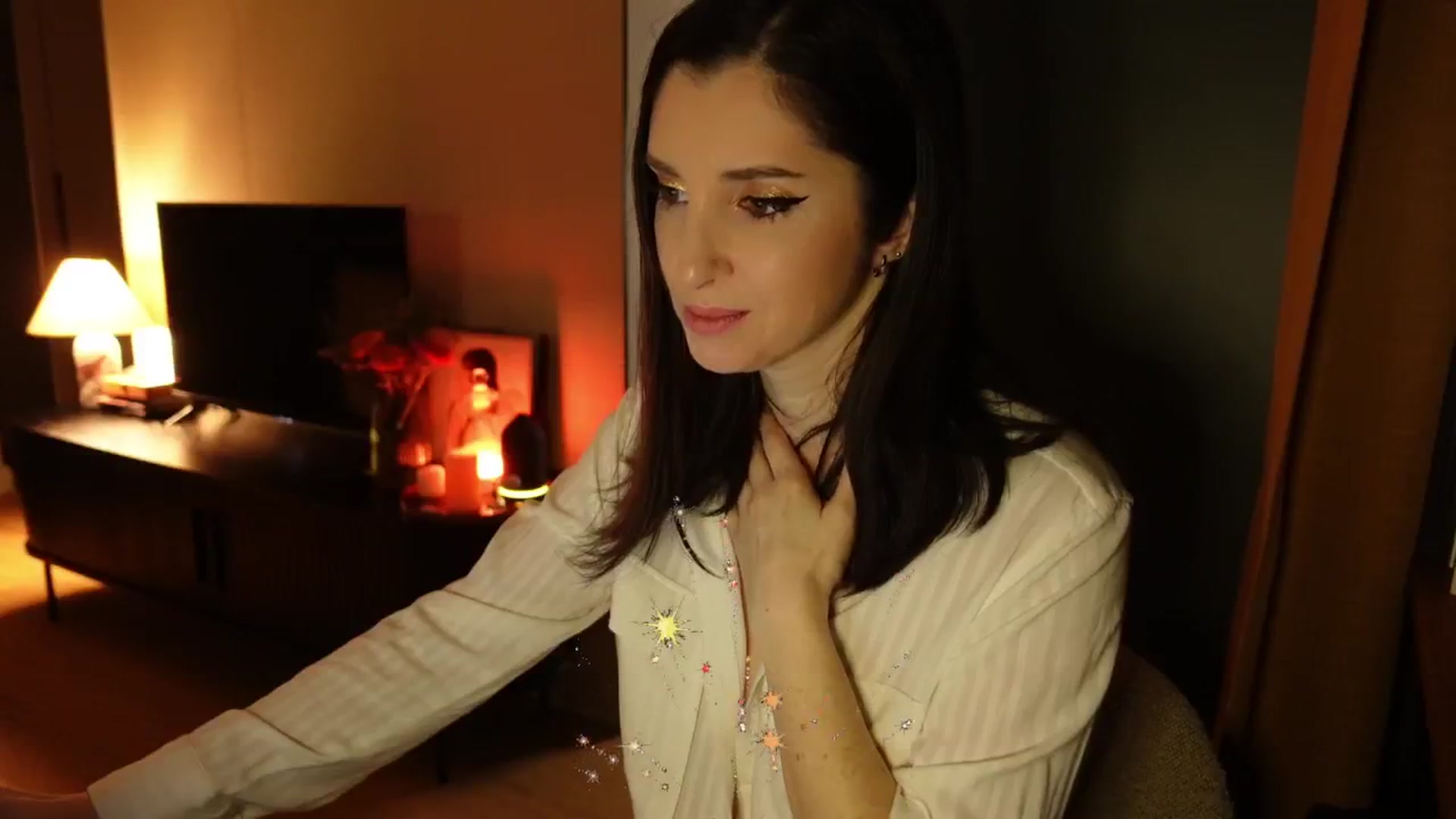 Gallery image thumbnail from Maddie's myfreecams stream on, 02/05/2025, 21:04 image 6 of 20