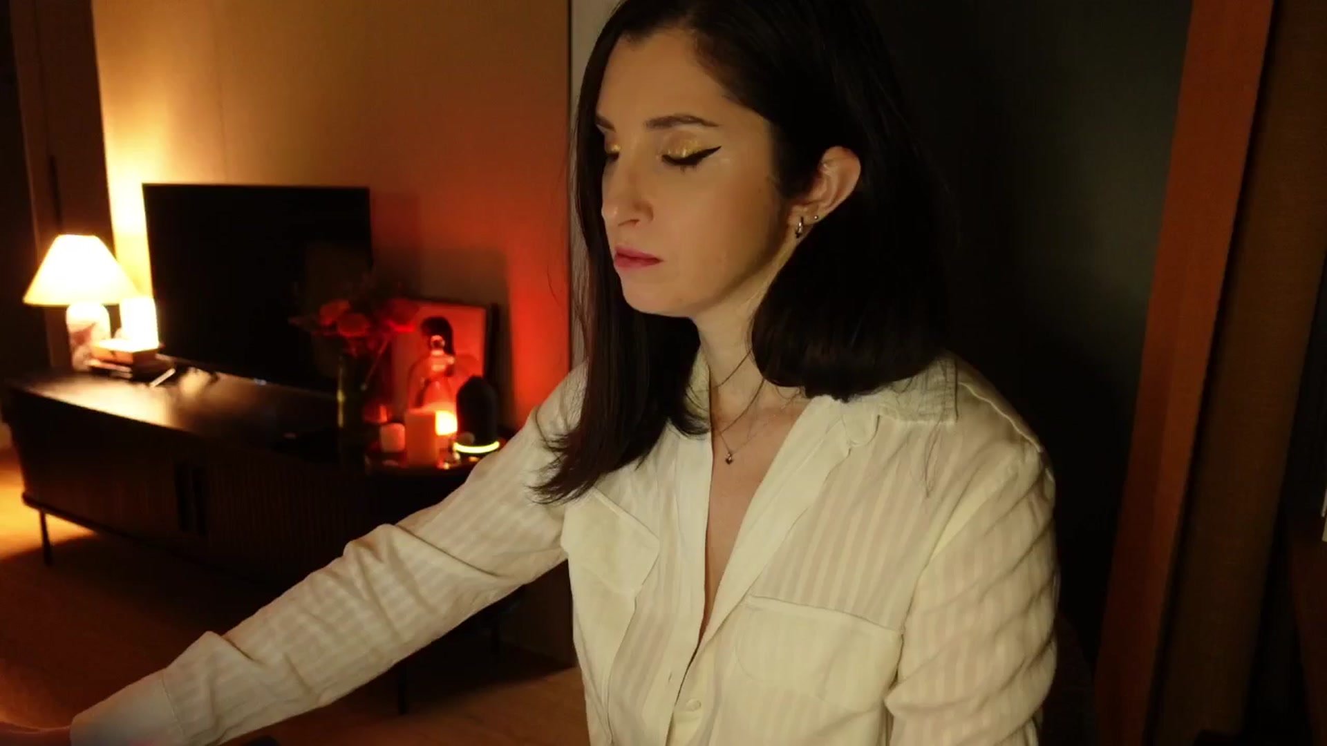 Gallery image thumbnail from Maddie's myfreecams stream on, 02/05/2025, 23:17 image 12 of 20