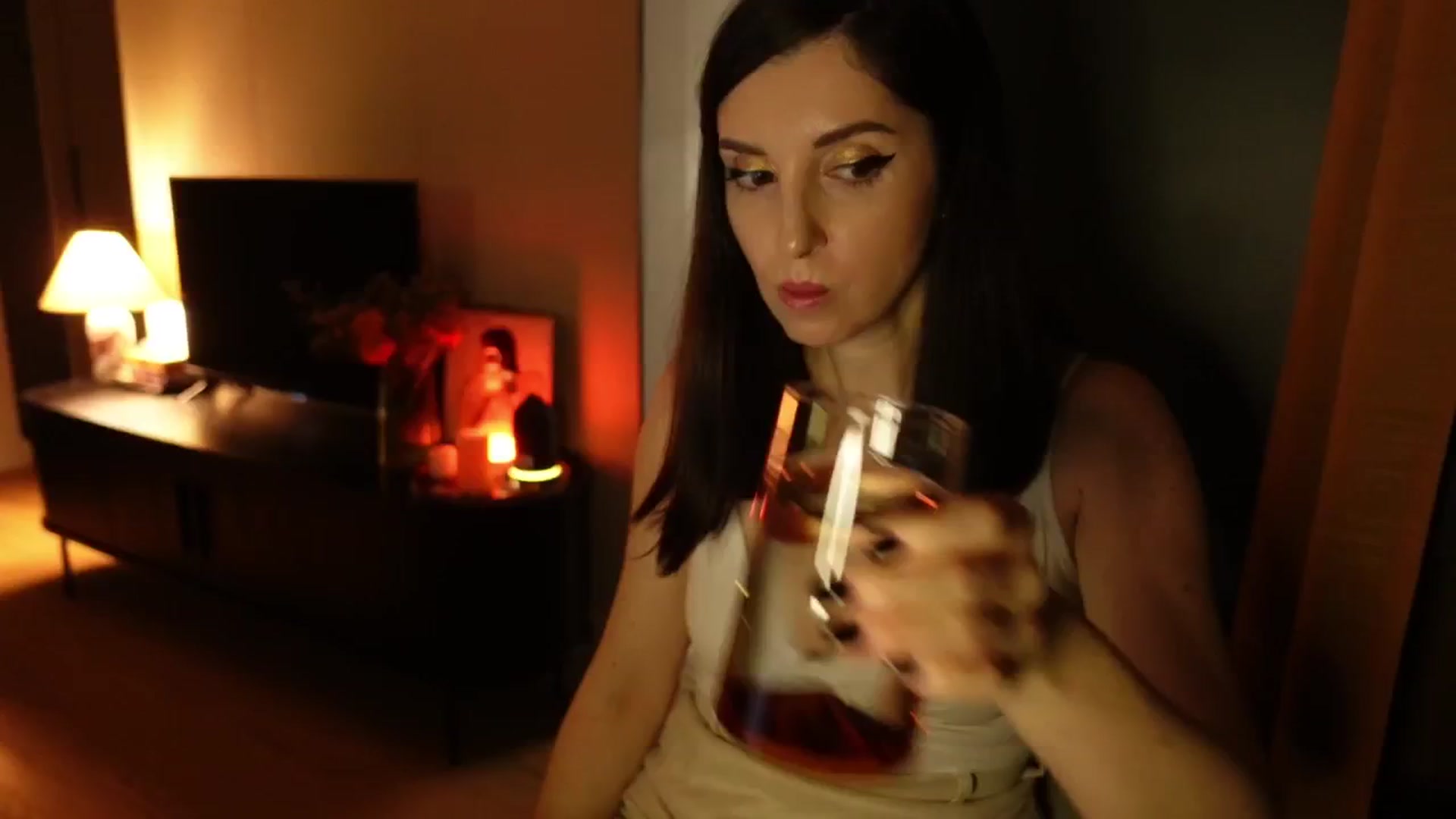 Gallery image thumbnail from Maddie's myfreecams stream on, 02/10/2025, 21:38 image 9 of 20