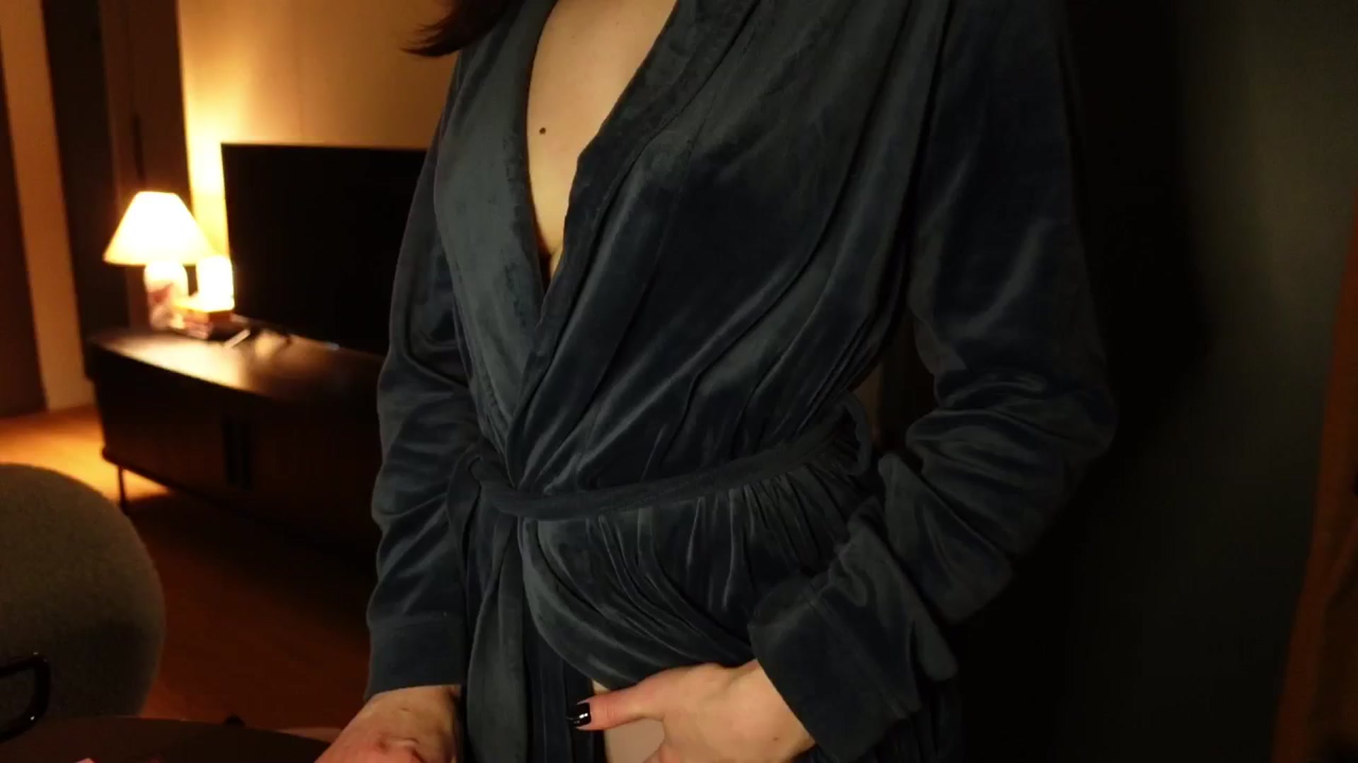Gallery image thumbnail from Maddie's myfreecams stream on, 02/13/2025, 24:58 image 17 of 20