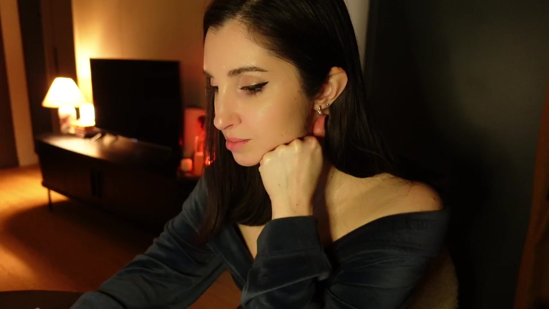 Gallery image thumbnail from Maddie's myfreecams stream on, 02/13/2025, 01:41 image 7 of 20