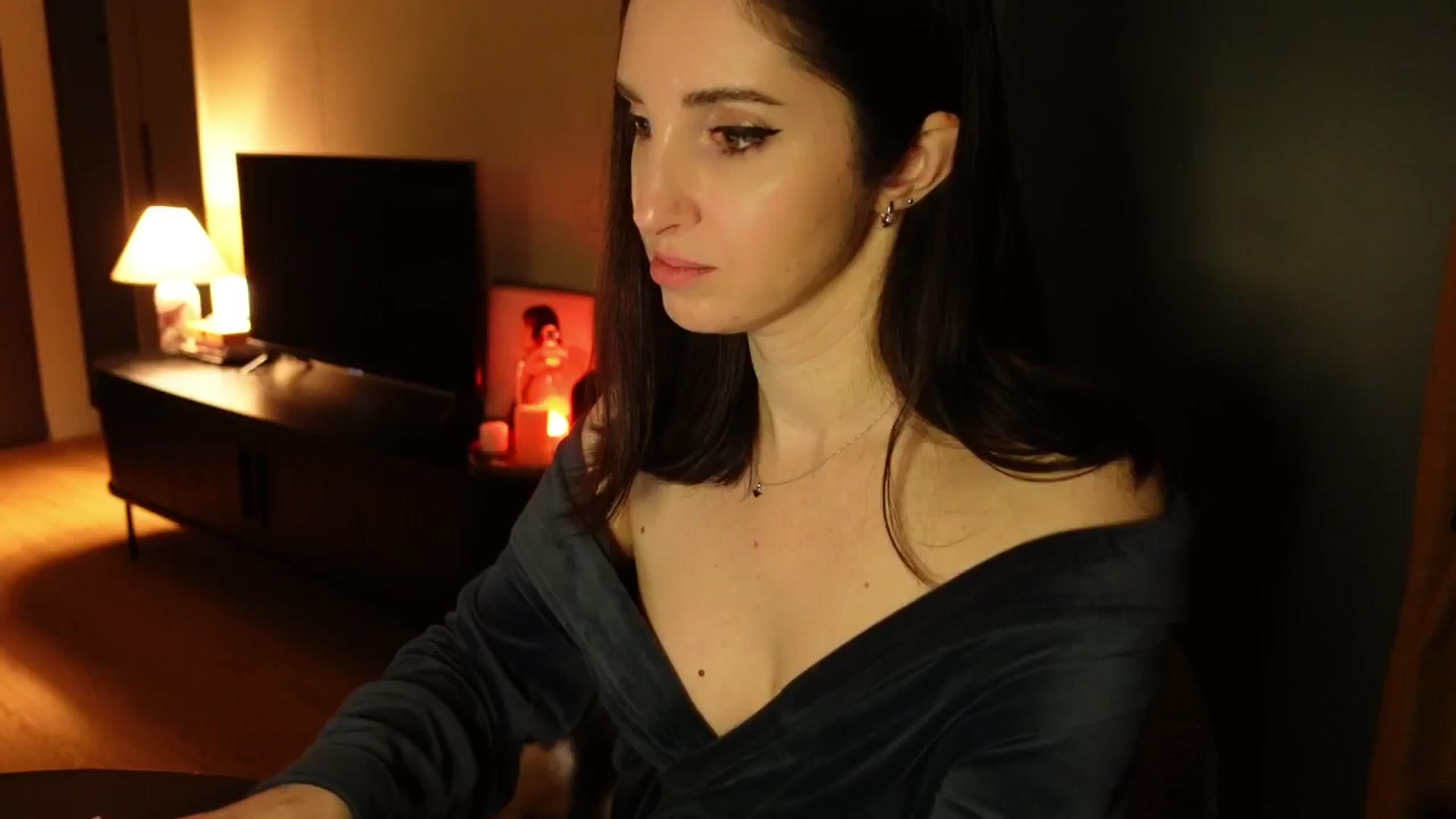 Gallery image thumbnail from Maddie's myfreecams stream on, 02/13/2025, 01:41 image 3 of 20