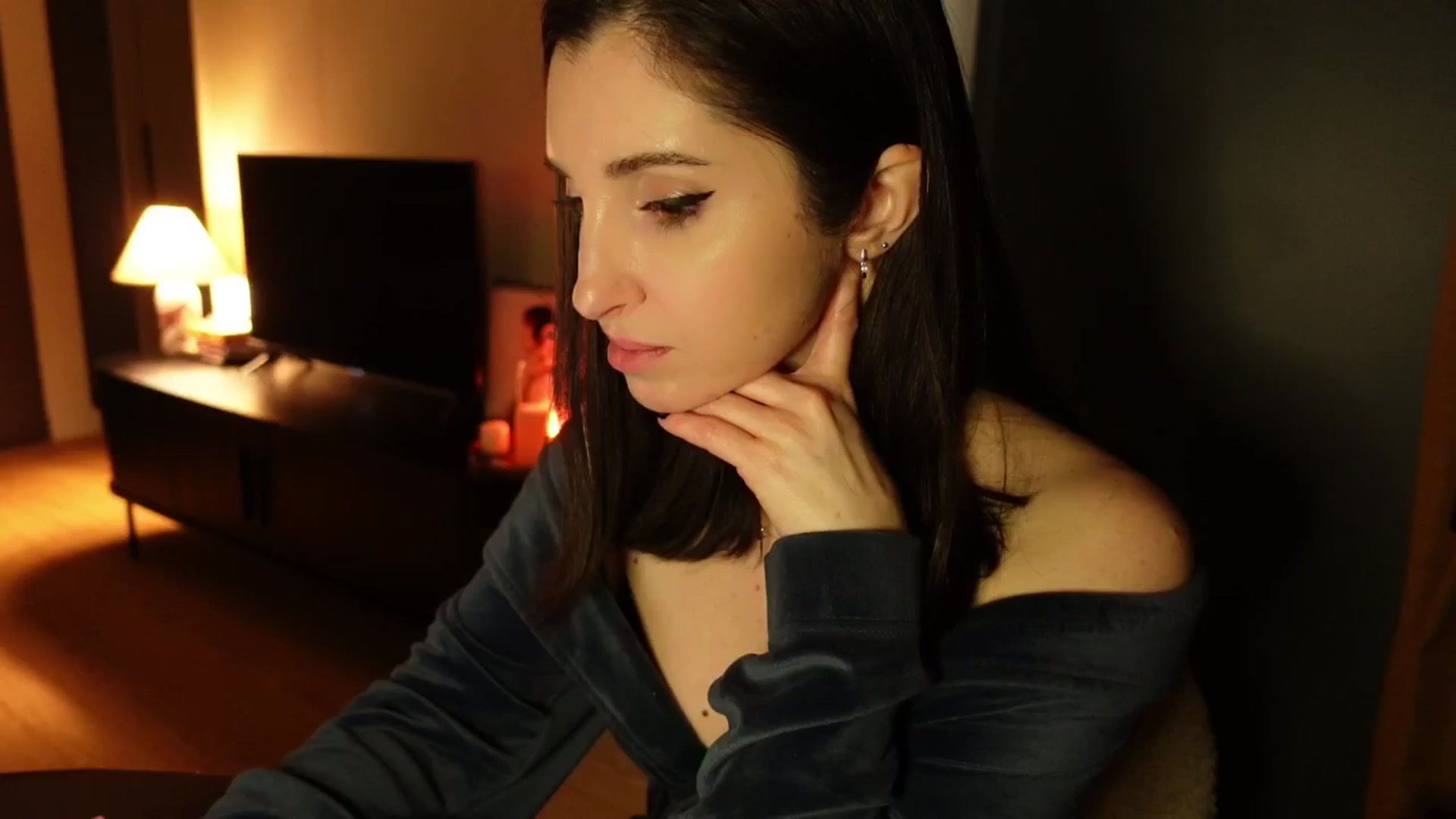 Gallery image thumbnail from Maddie's myfreecams stream on, 02/13/2025, 01:41 image 4 of 20