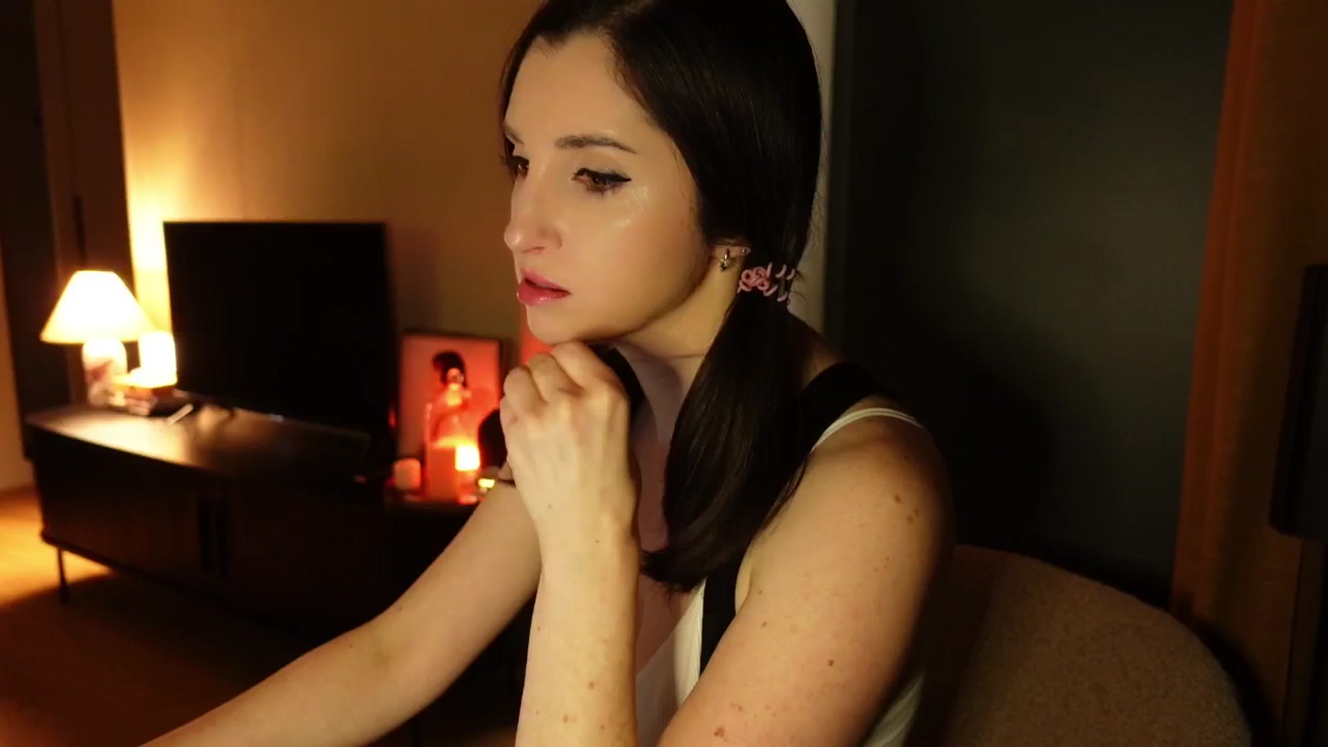 Gallery image thumbnail from Maddie's myfreecams stream on, 02/13/2025, 22:33 image 5 of 20