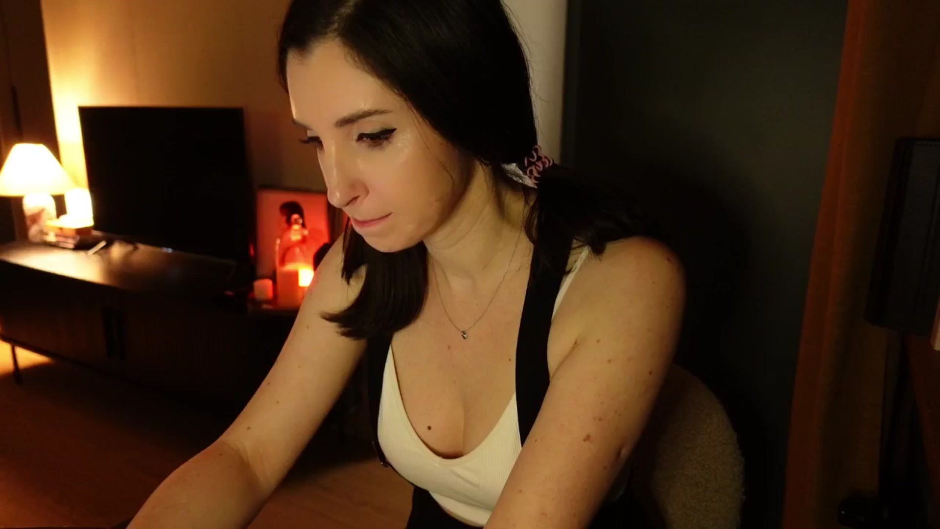 Gallery image thumbnail from Maddie's myfreecams stream on, 02/14/2025, 01:46 image 5 of 20