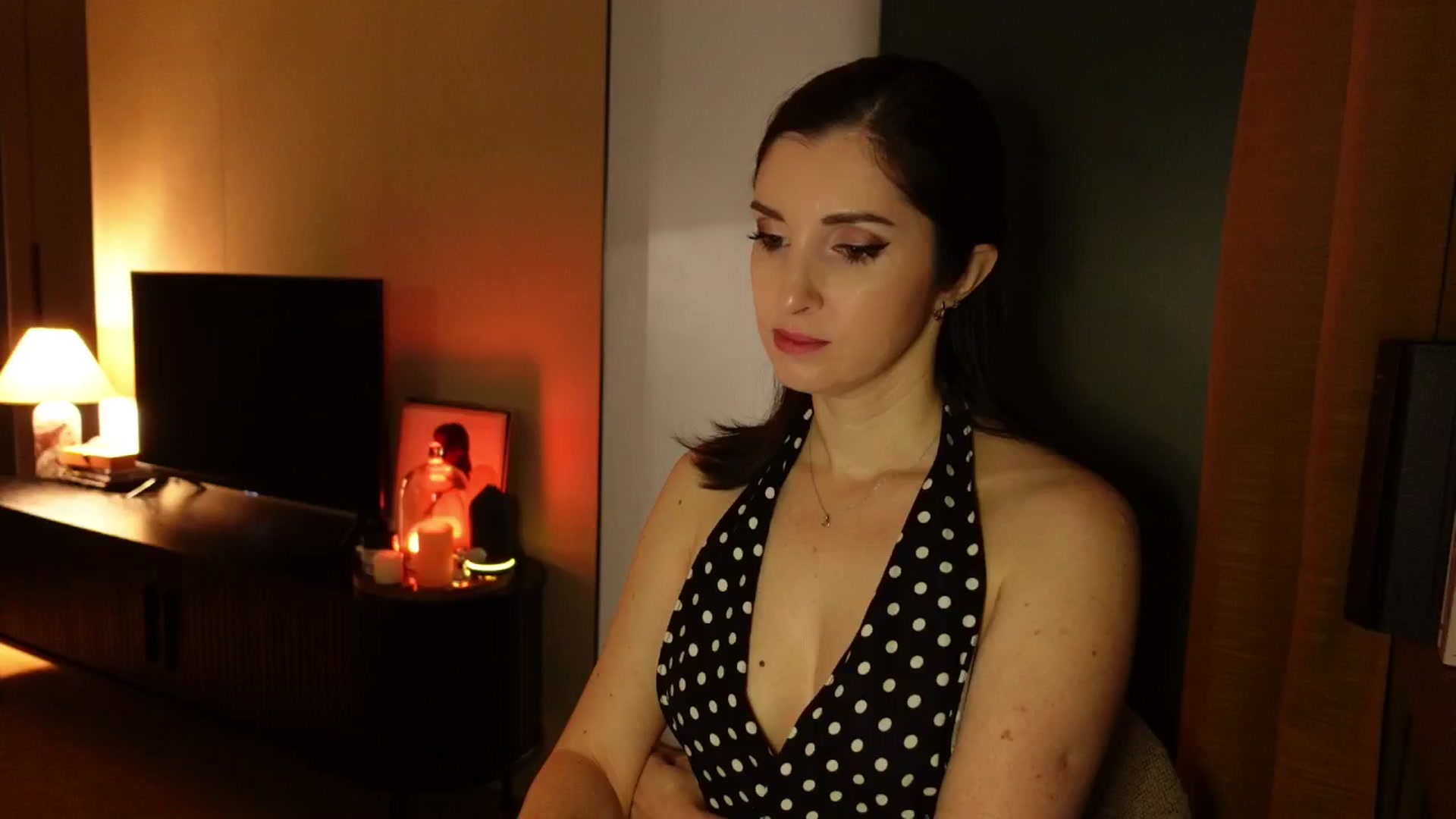 Gallery image thumbnail from Maddie's myfreecams stream on, 02/17/2025, 22:15 image 2 of 20