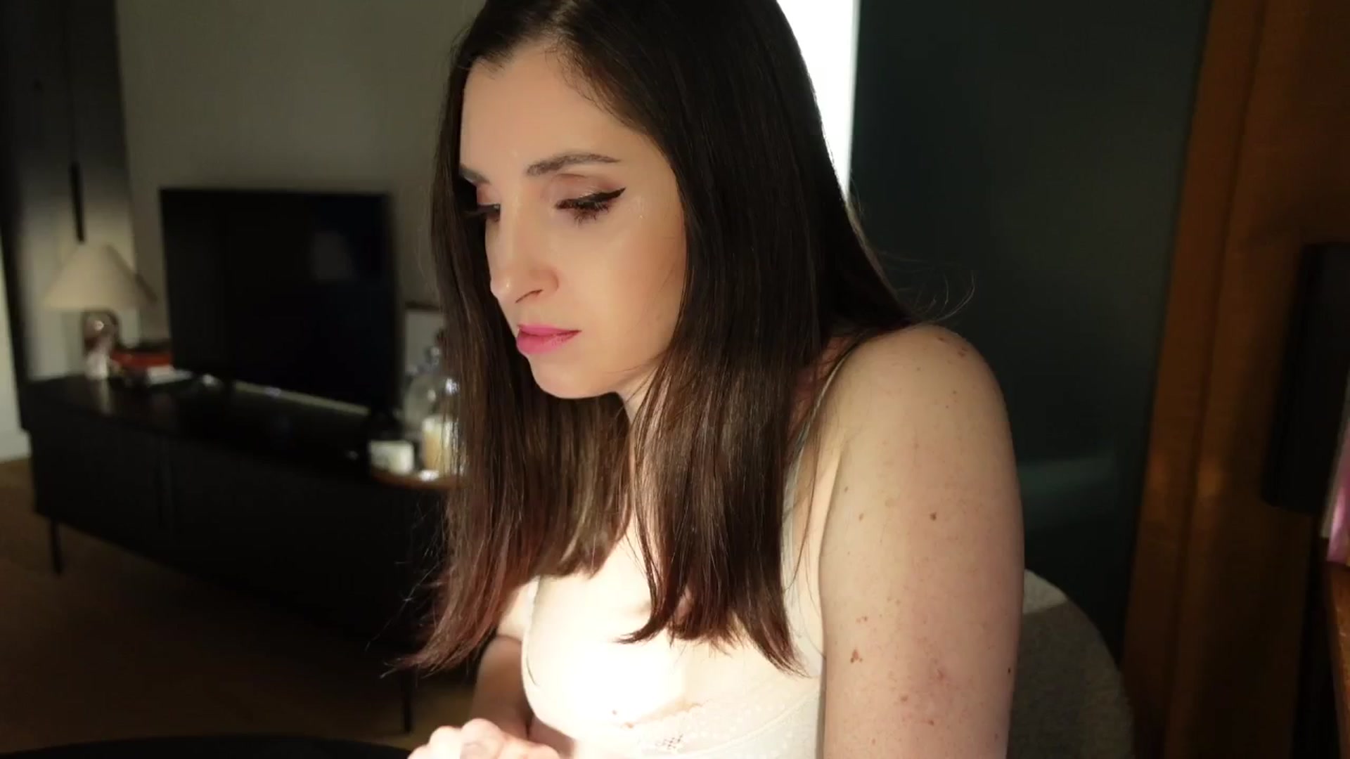 Gallery image thumbnail from Maddie's myfreecams stream on, 02/20/2025, 15:58 image 11 of 20
