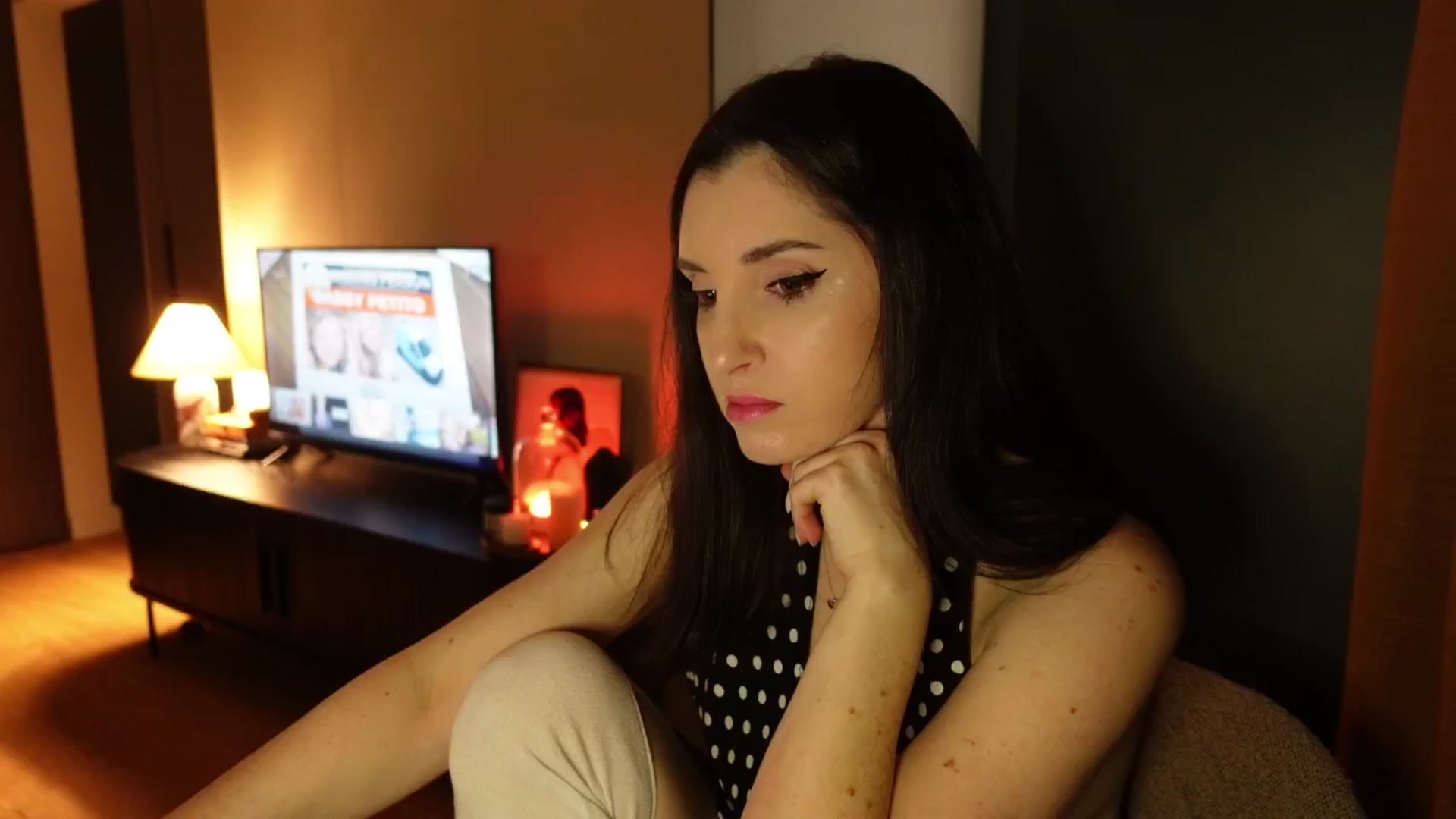 Gallery image thumbnail from Maddie's myfreecams stream on, 02/24/2025, 21:26 image 8 of 20