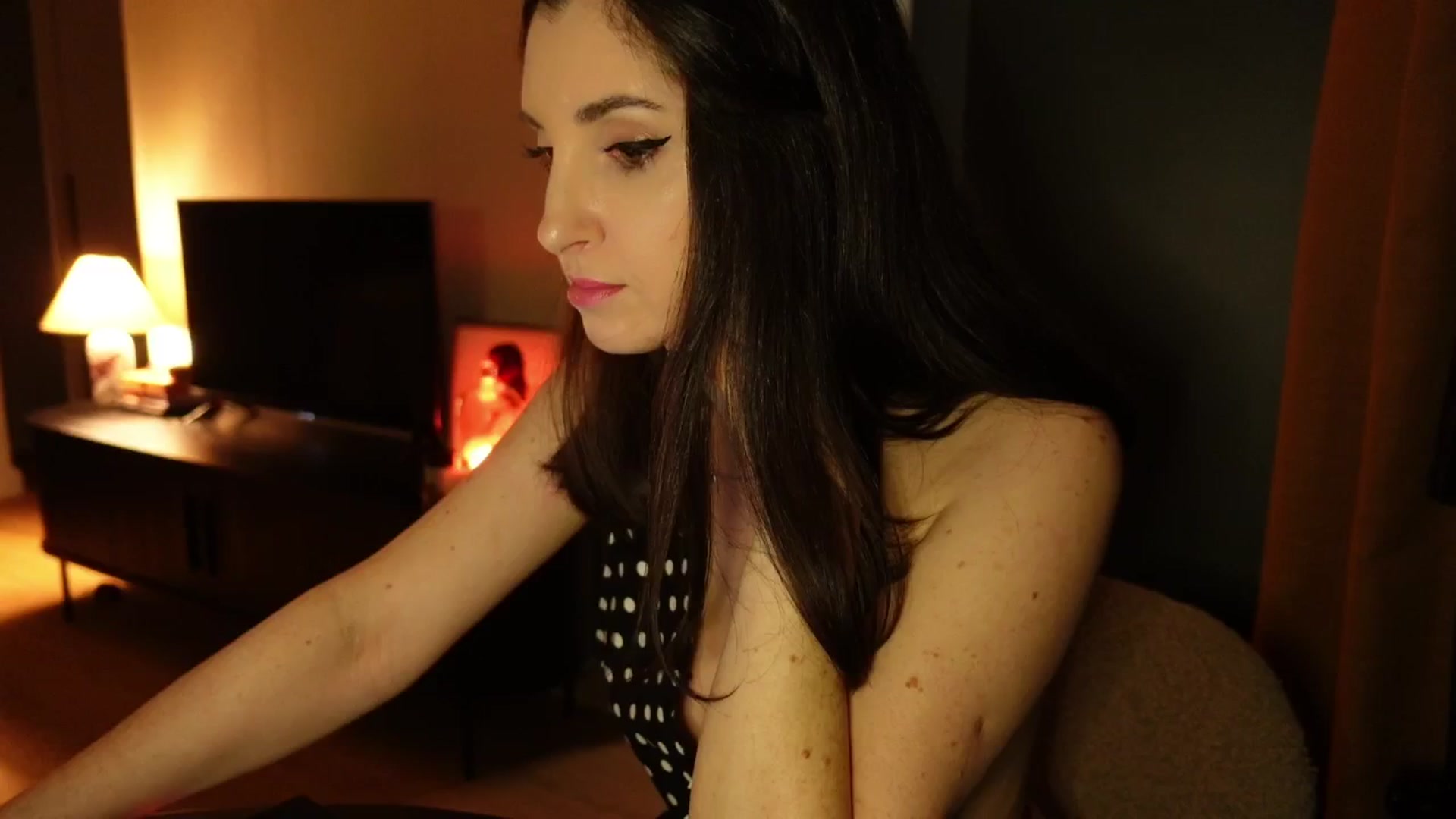 Gallery image thumbnail from Maddie's myfreecams stream on, 02/24/2025, 22:26 image 5 of 20
