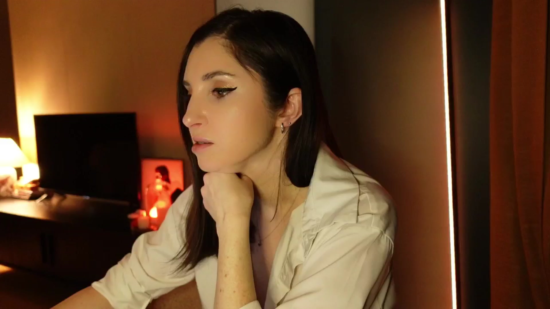 Gallery image thumbnail from Maddie's myfreecams stream on, 03/06/2025, 24:12 image 10 of 20