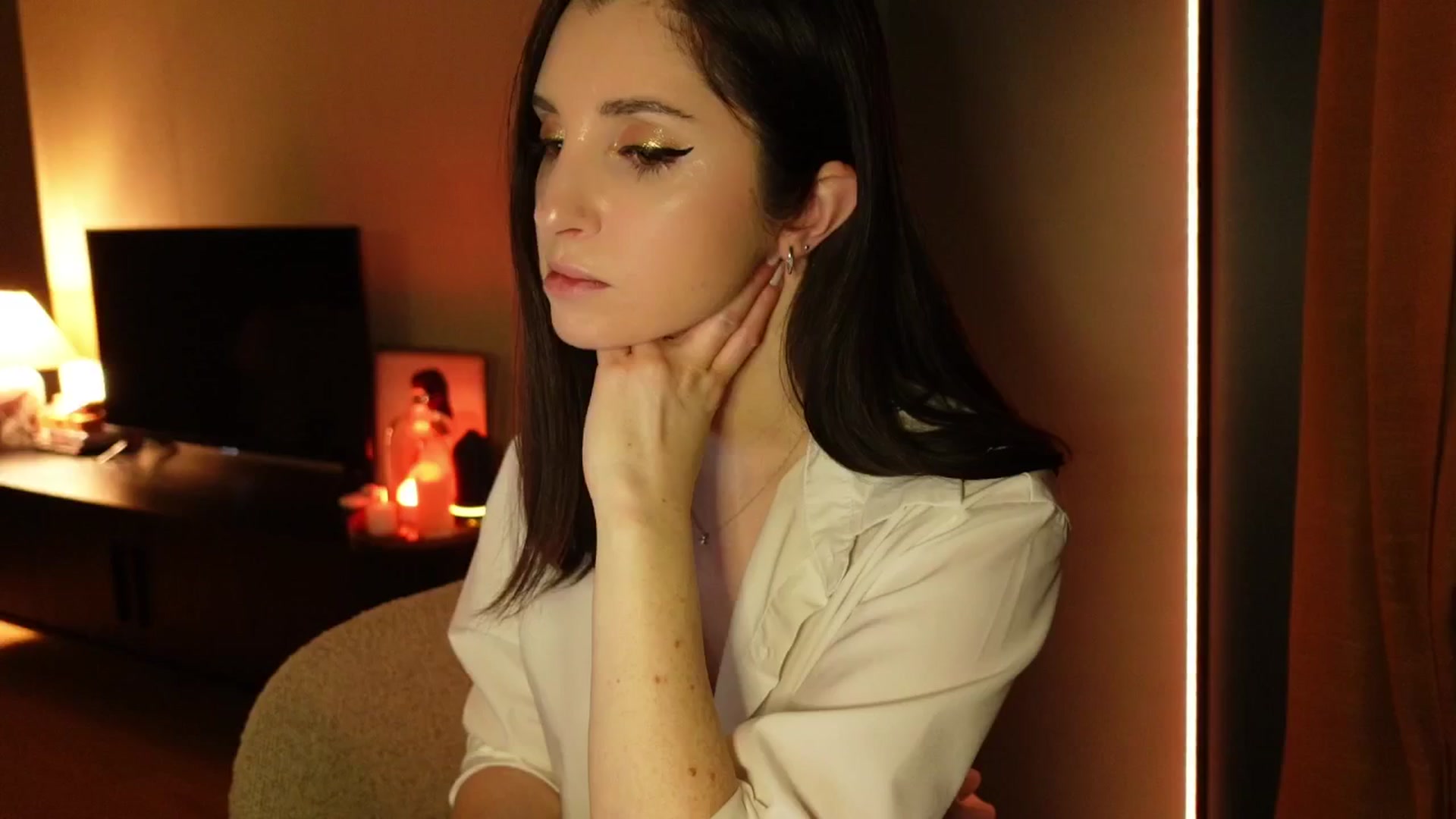 Gallery image thumbnail from Maddie's myfreecams stream on, 03/06/2025, 24:12 image 12 of 20