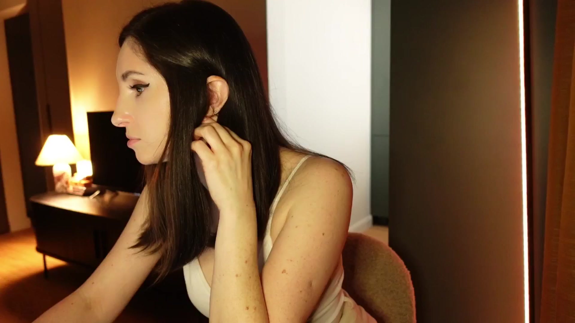 Gallery image thumbnail from Maddie's myfreecams stream on, 03/06/2025, 17:02 image 4 of 20