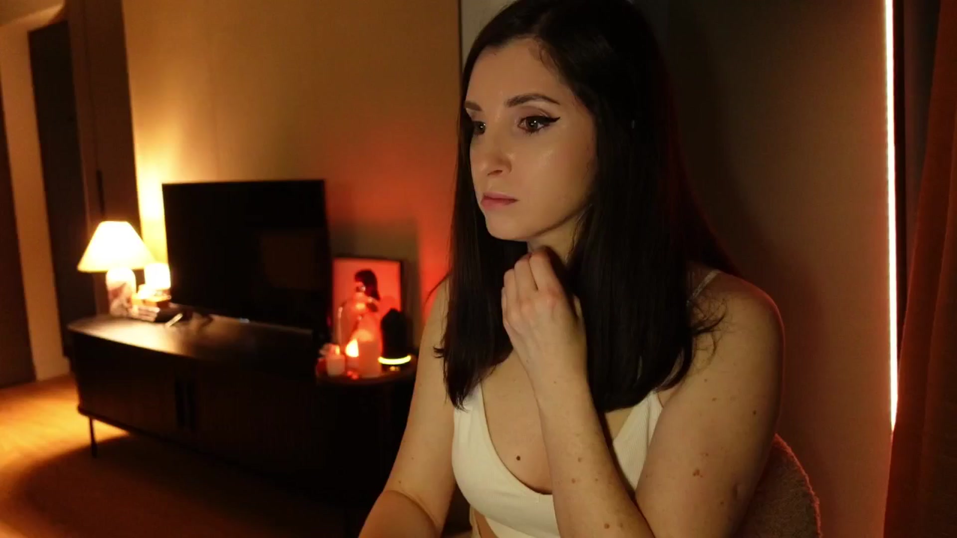 Gallery image thumbnail from Maddie's myfreecams stream on, 03/06/2025, 22:31 image 3 of 20