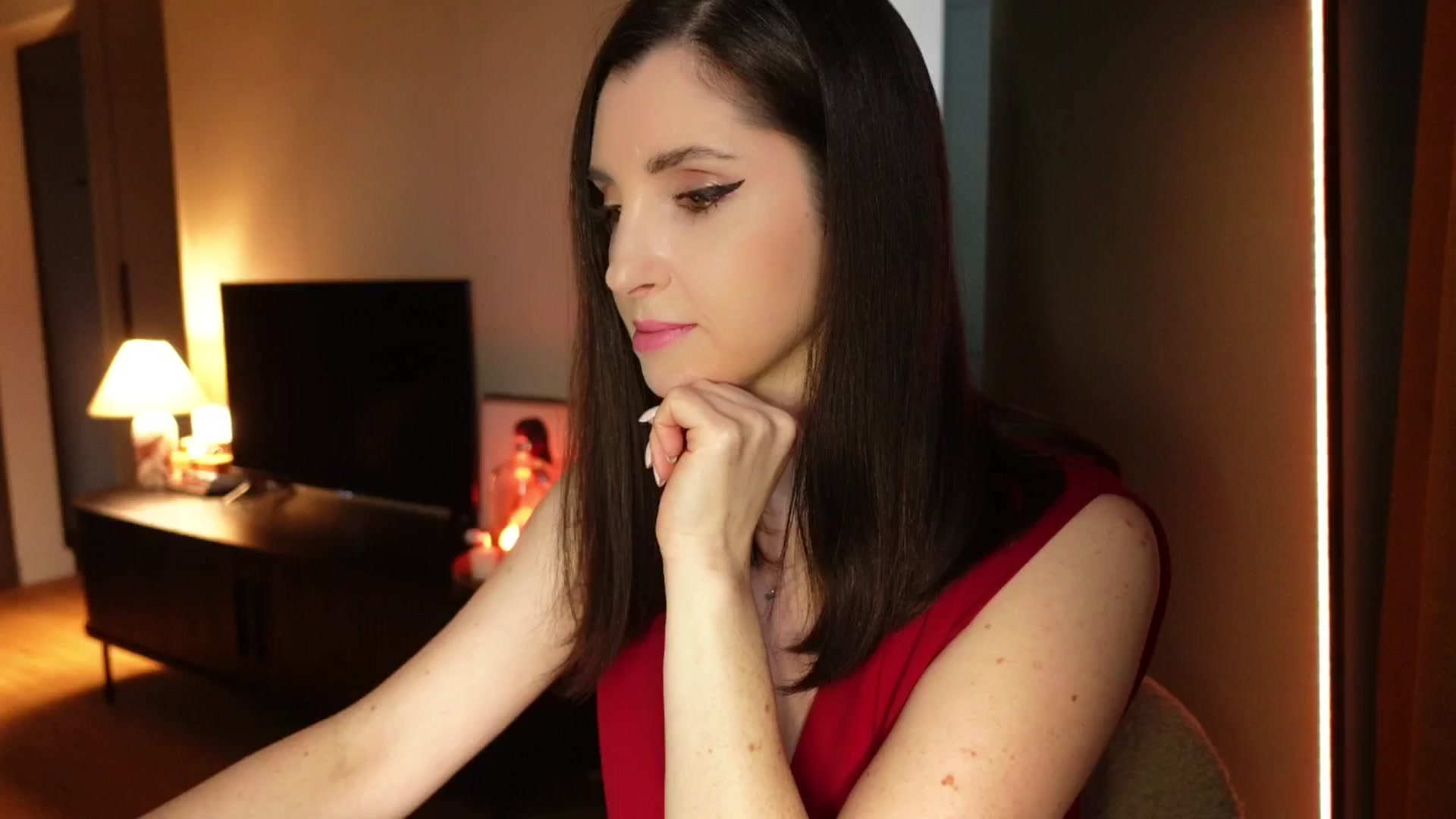Gallery image thumbnail from Maddie's myfreecams stream on, 03/07/2025, 16:38 image 9 of 20