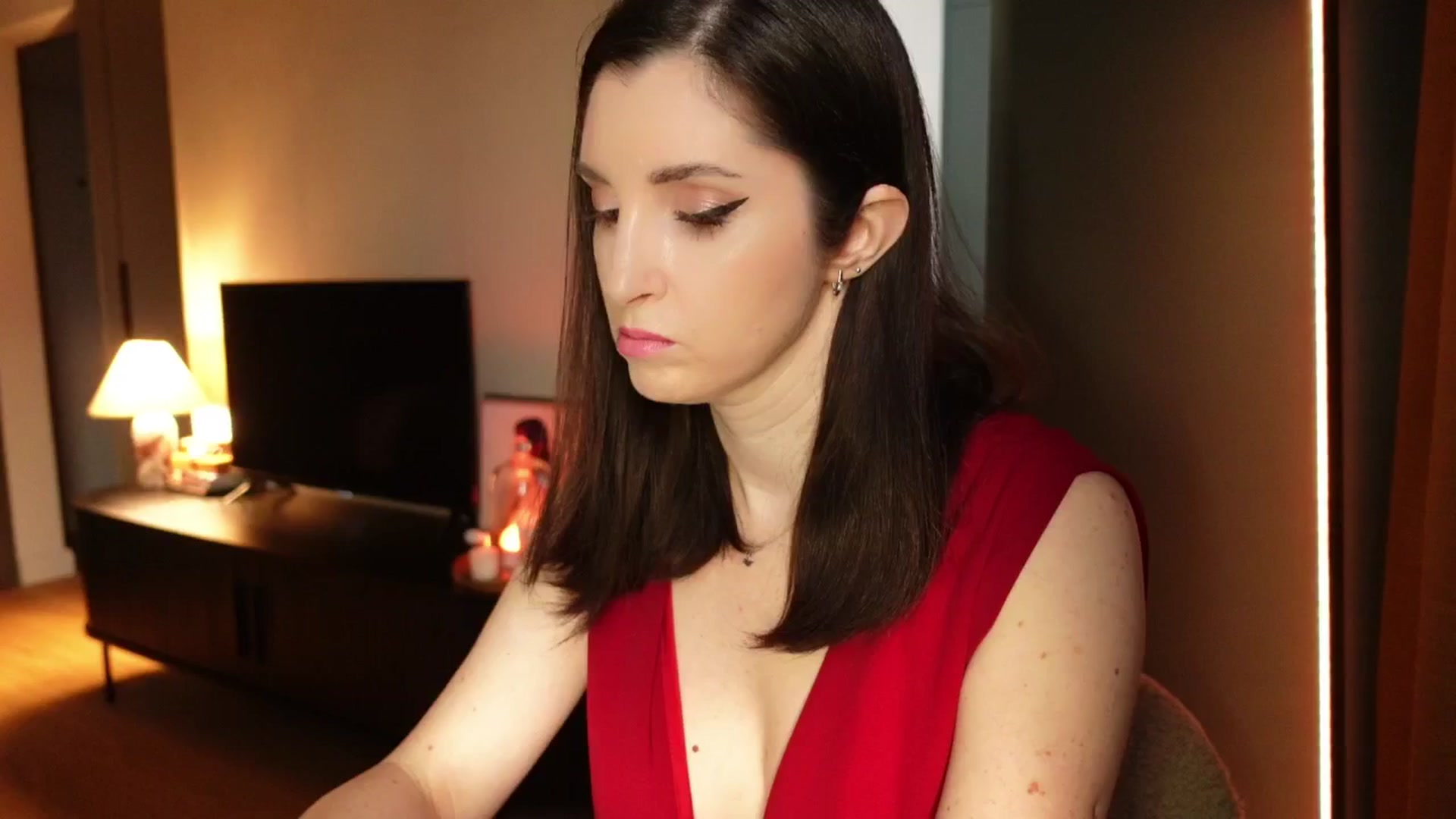 Gallery image thumbnail from Maddie's myfreecams stream on, 03/07/2025, 16:38 image 1 of 20