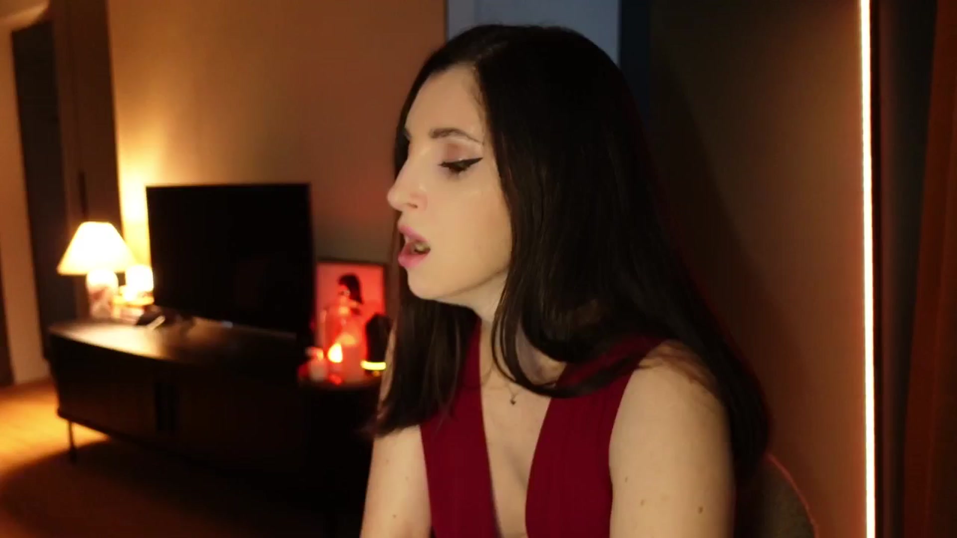 Gallery image thumbnail from Maddie's myfreecams stream on, 03/07/2025, 17:29 image 5 of 20